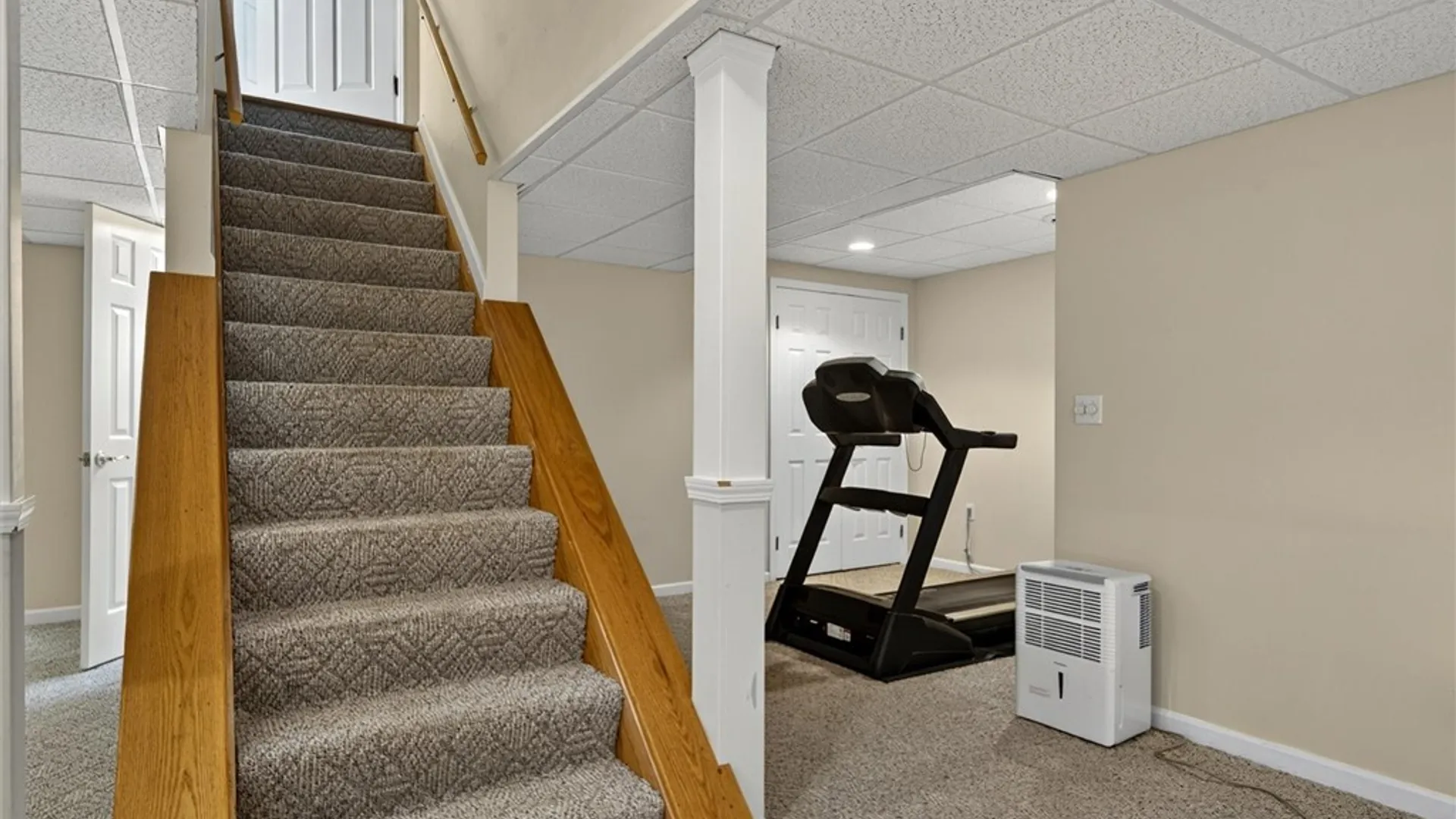 Property at 880 Macintosh Drive, Greece, NY 14626 46
