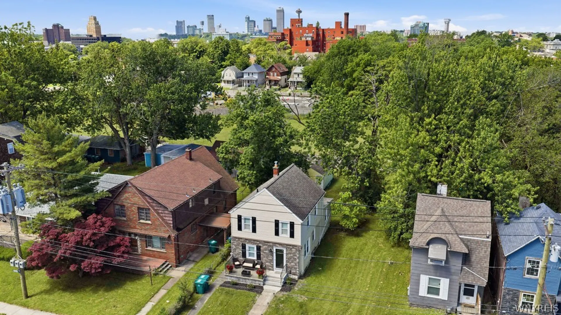 Property at 544 9th Street, Niagara Falls, NY 14301 3