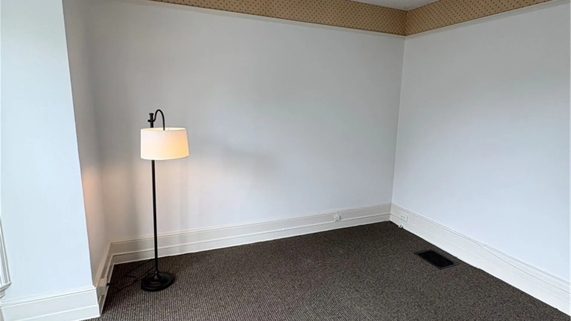 Property at 493 Delaware Avenue, Buffalo, NY 14202 28