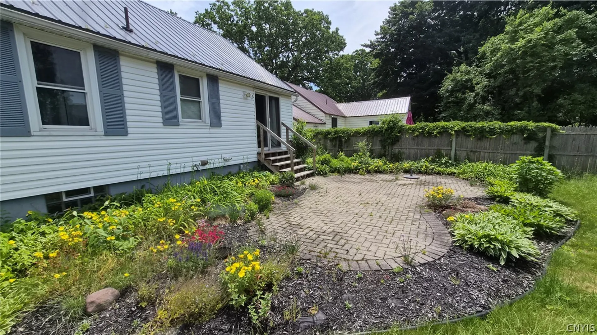 Property at 104 Van Mara Drive, Cicero, NY 13212 32