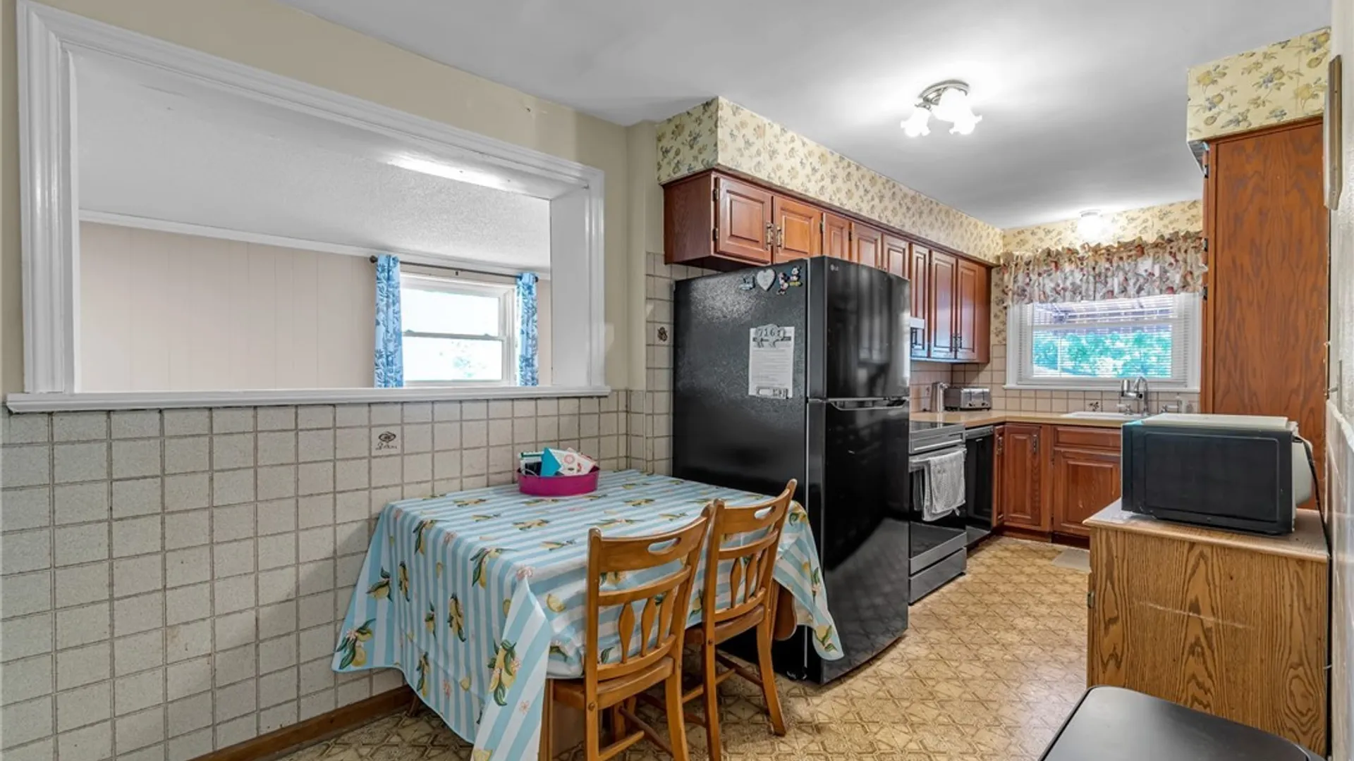 Property at 209 California Drive, Amherst, NY 14221 15