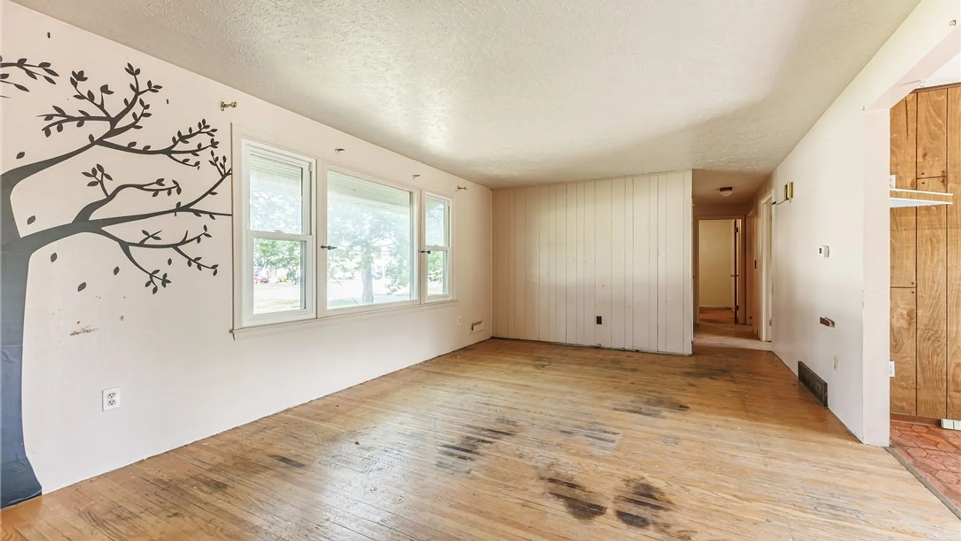 Property at 582 N Greece Road, Greece, NY 14468 14