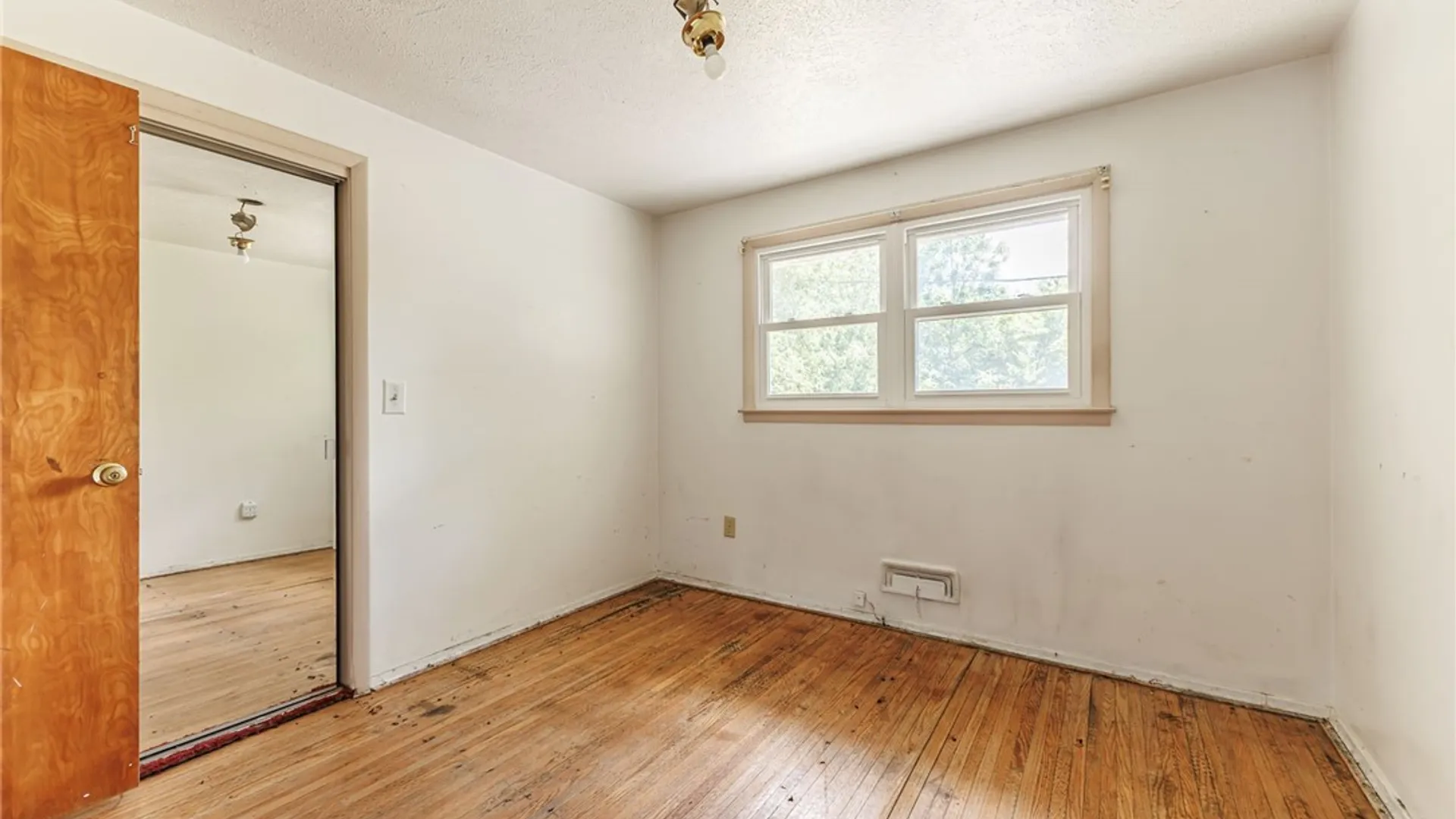 Property at 582 N Greece Road, Greece, NY 14468 17