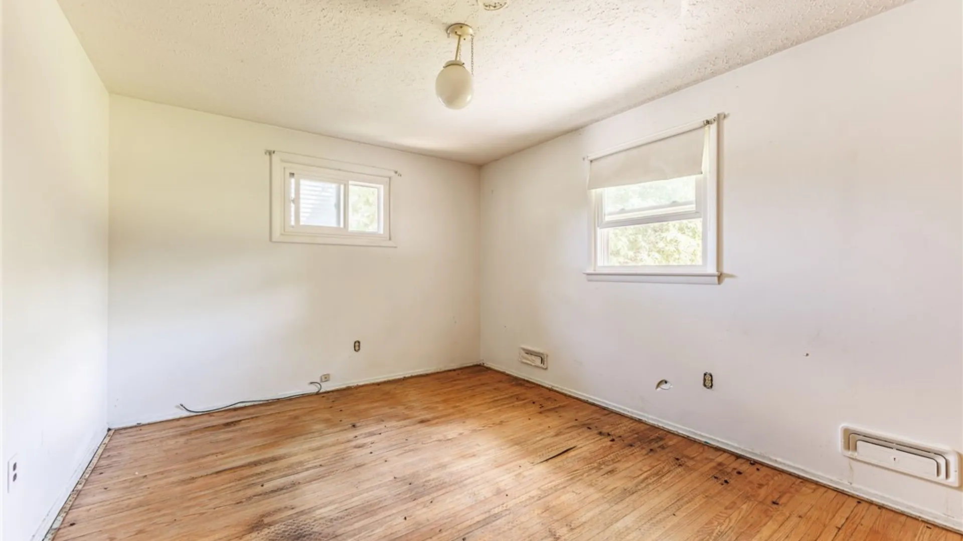 Property at 582 N Greece Road, Greece, NY 14468 18