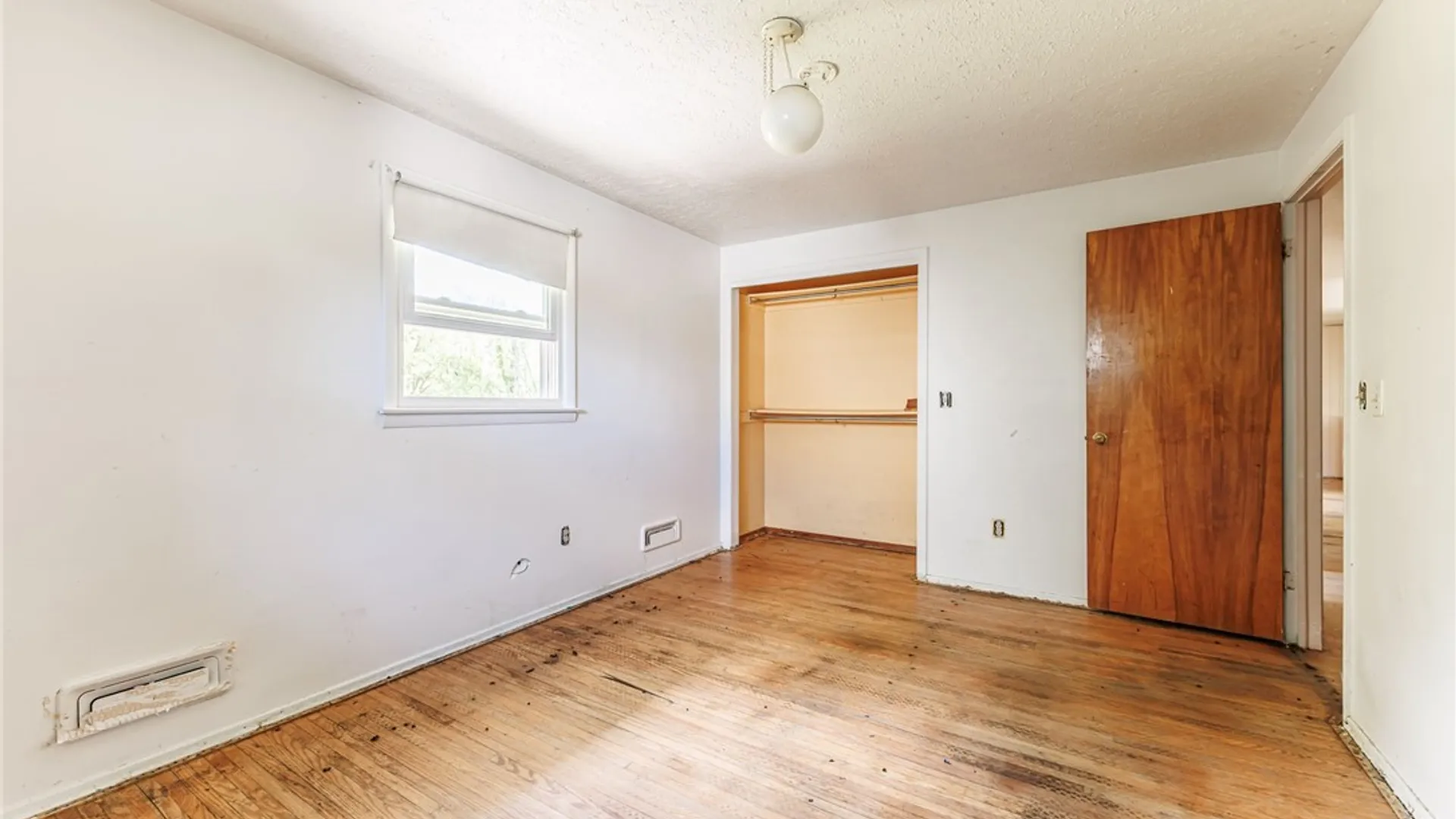 Property at 582 N Greece Road, Greece, NY 14468 19