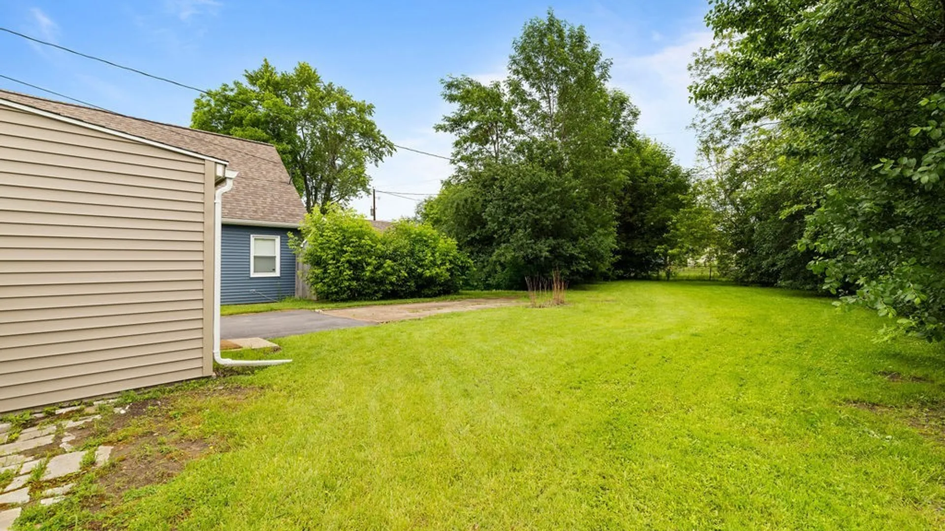 Property at 112 Larch Road, Amherst, NY 14226 23