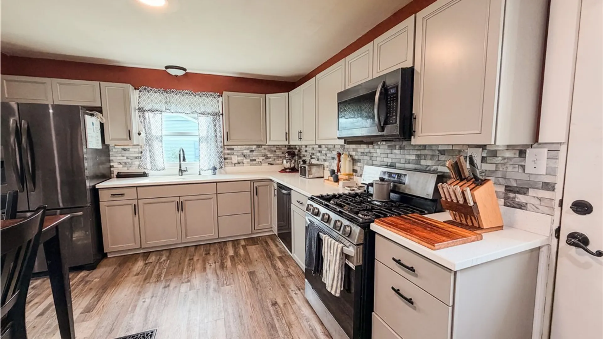 Property at 123 Lawrence Street, Oswego, NY 13126 5