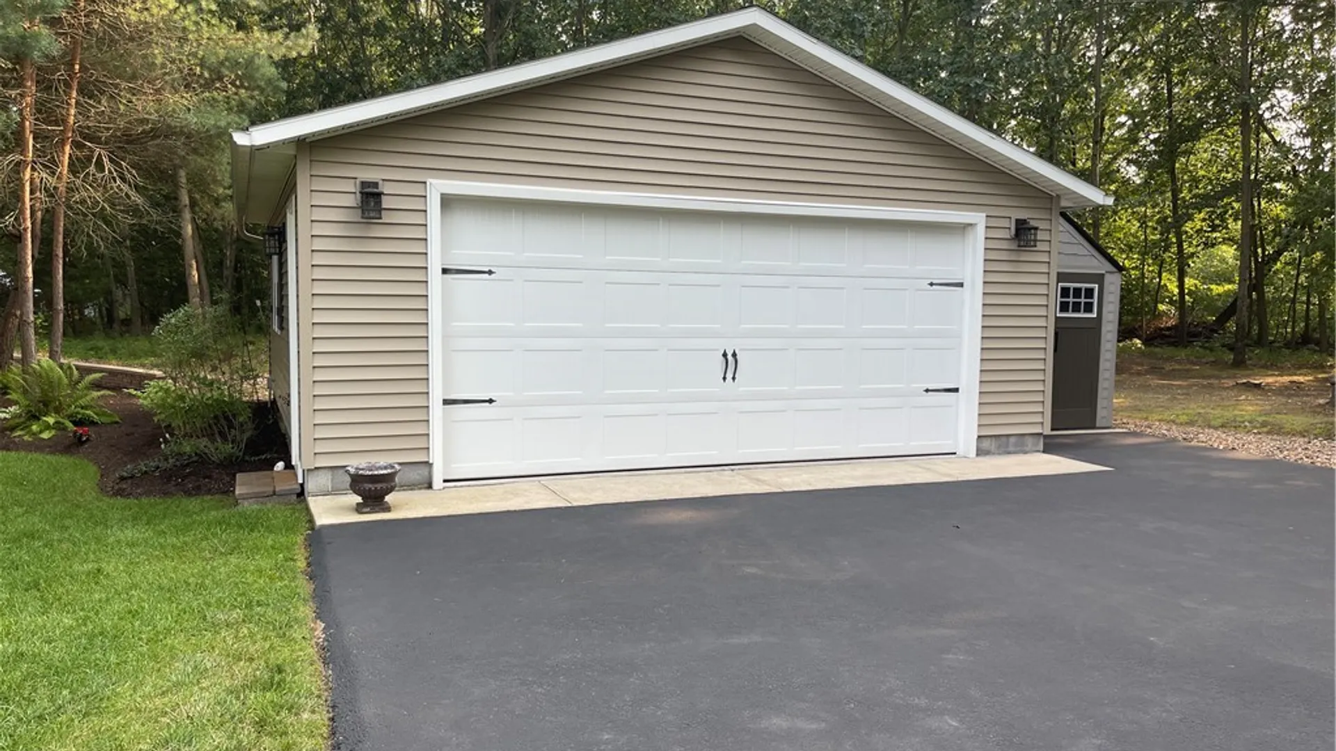 Property at 9089 Ashley Landing Drive, Clay, NY 13041 42
