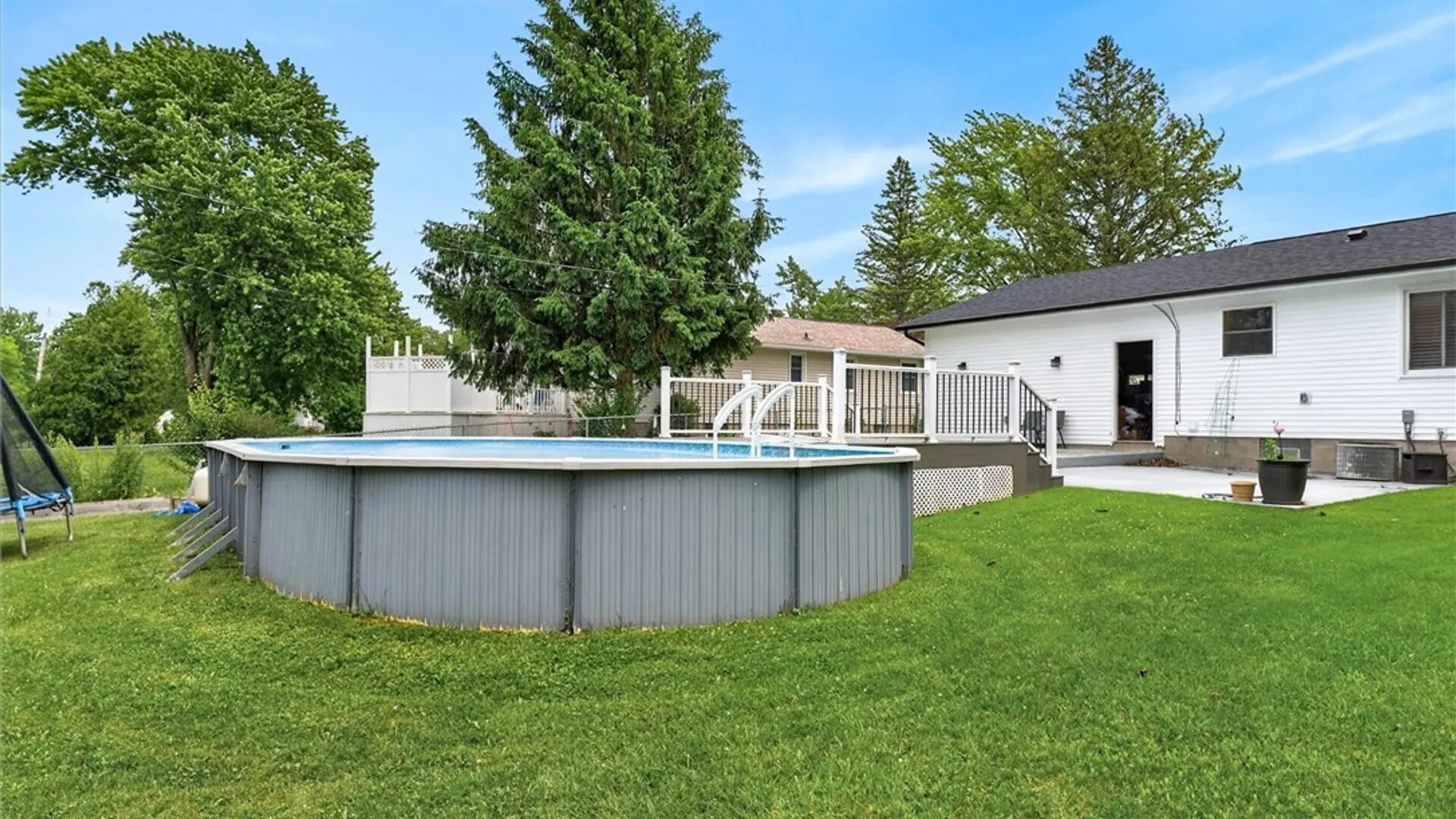 Property at 20 Flamingo Drive, Gates, NY 14624 8