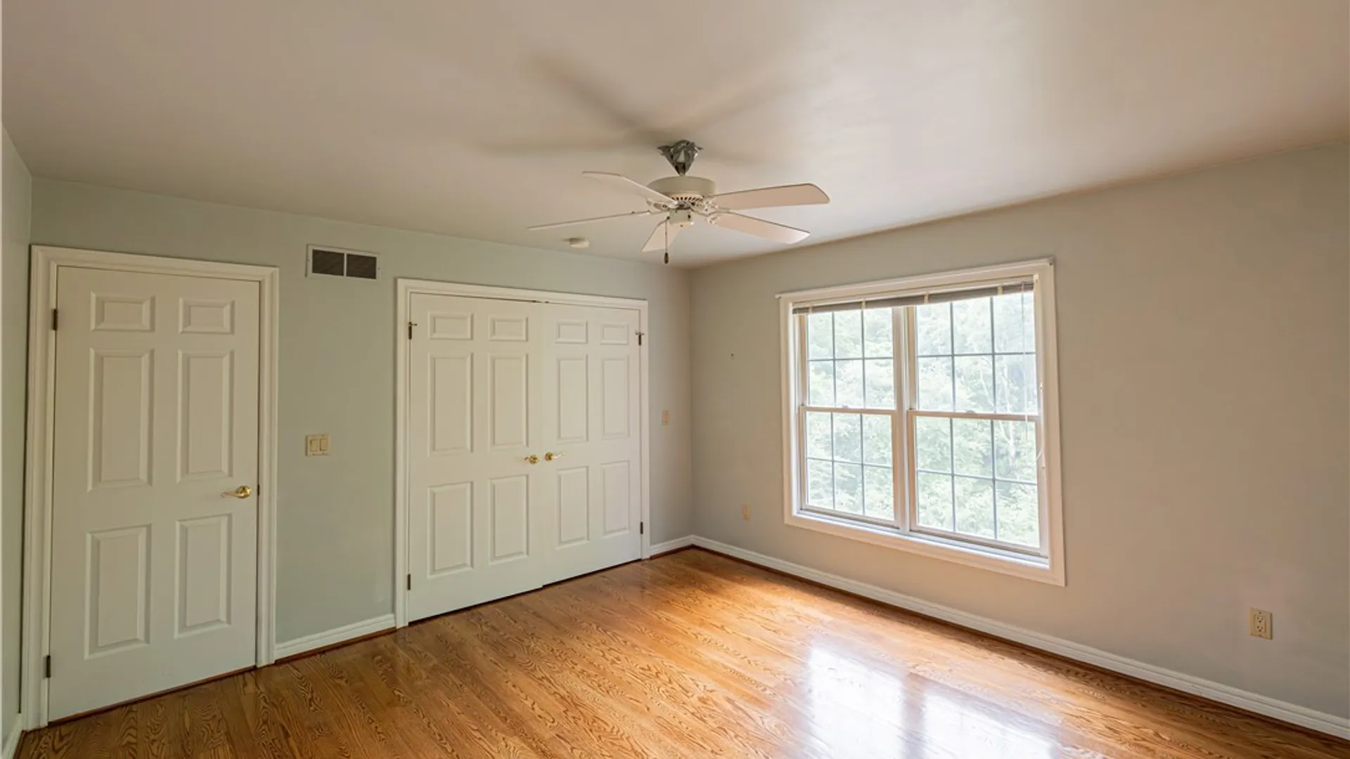 Property at 117 Neuchatel Lane, Perinton, NY 14450 29