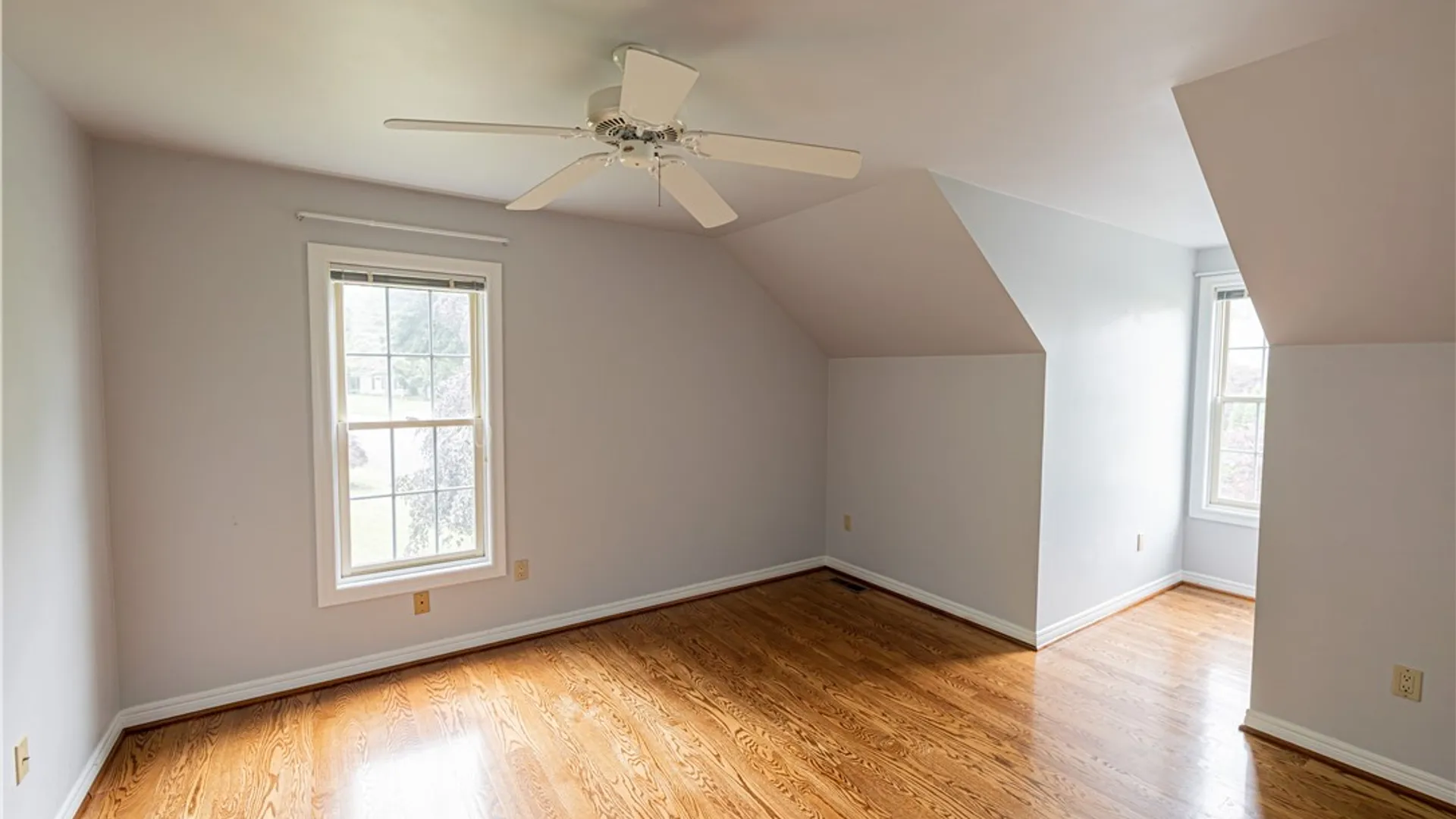 Property at 117 Neuchatel Lane, Perinton, NY 14450 30