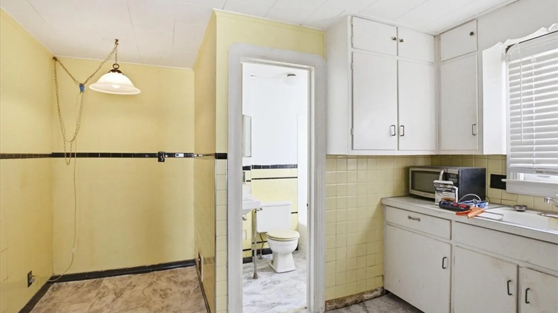 Property at 548 Englewood Avenue, Tonawanda, NY 14223 35