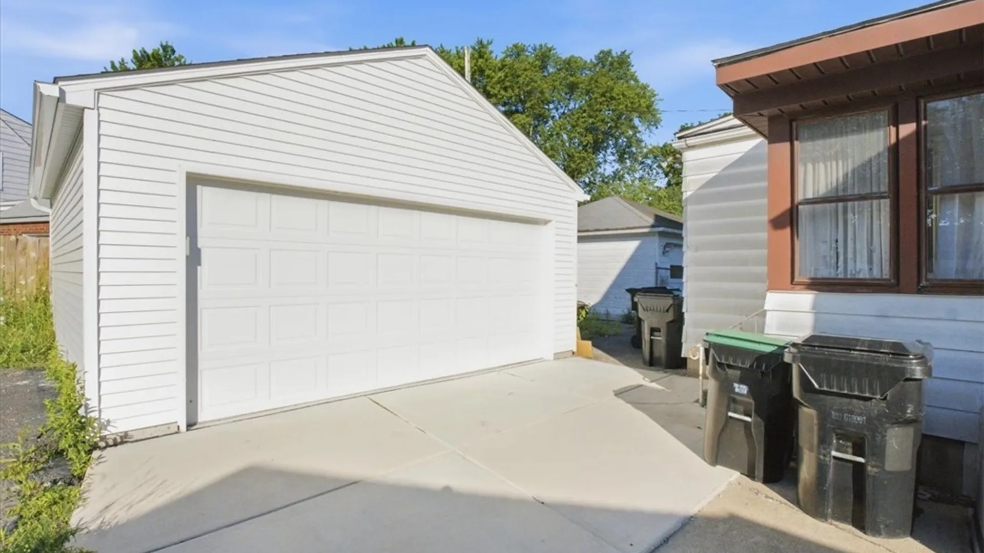 Property at 548 Englewood Avenue, Tonawanda, NY 14223 4