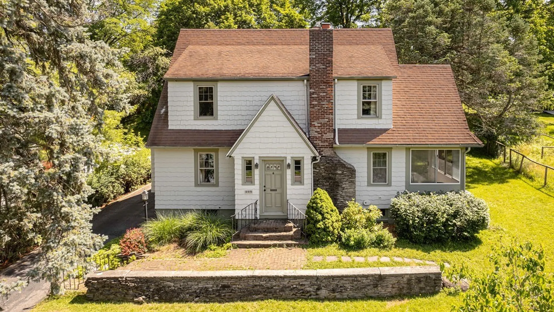 Property at 105 Guilford Road, Syracuse, NY 13224 2