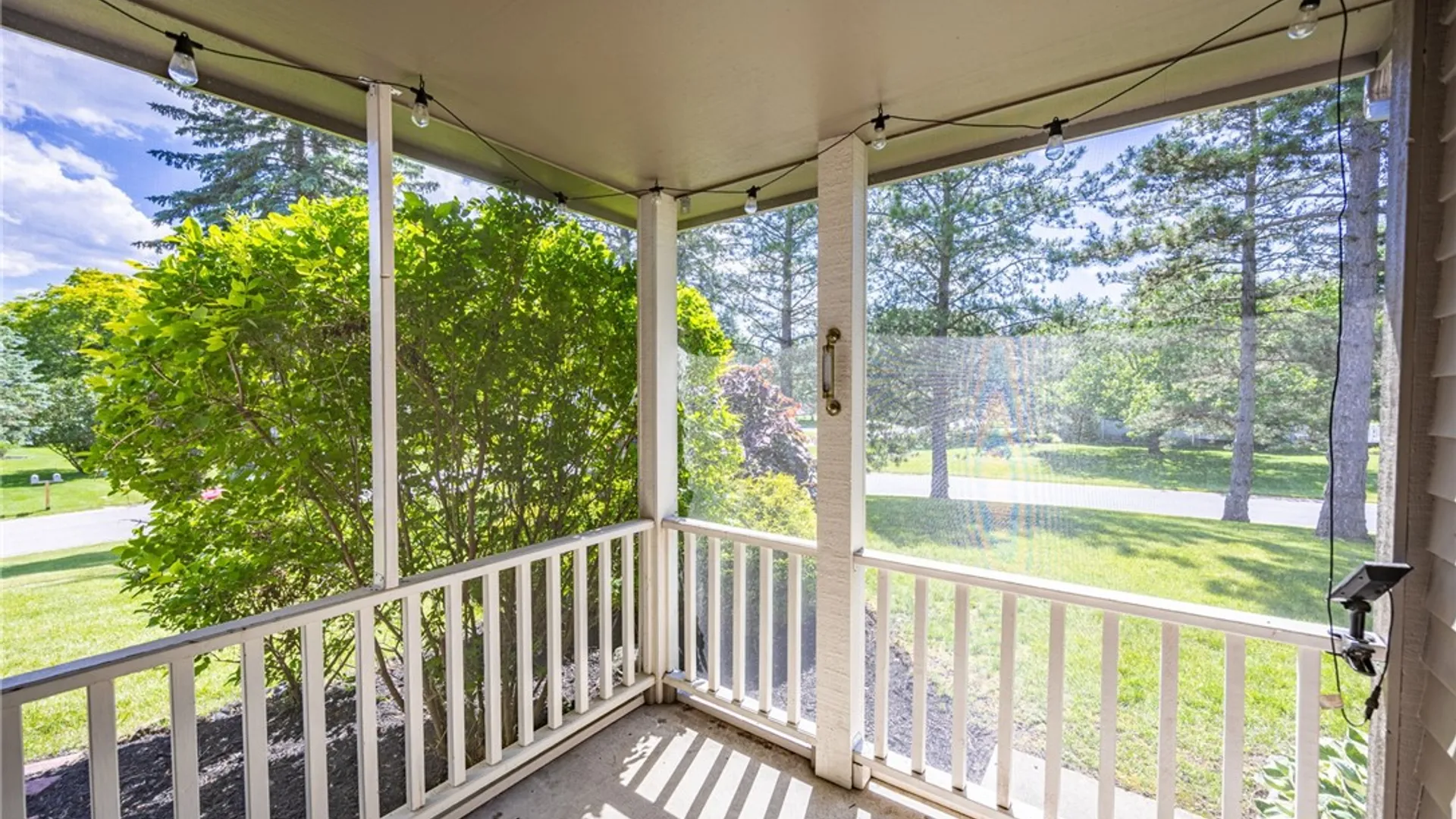 Property at 22 Pinewood Knoll, Chili, NY 14624 28