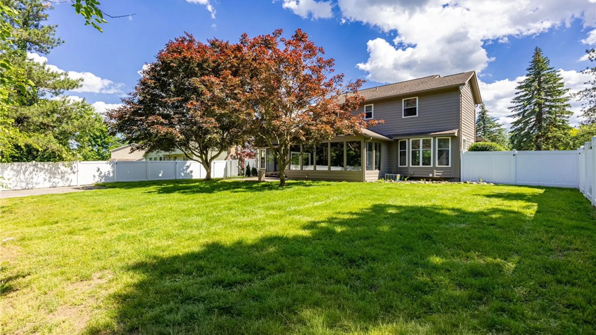Property at 22 Pinewood Knoll, Chili, NY 14624 31