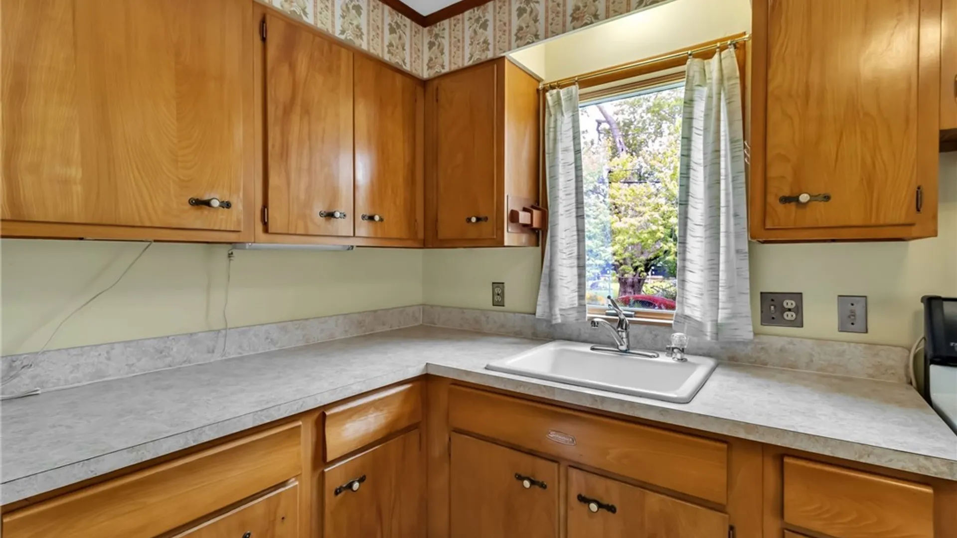 Property at 175 Margaret Road, Amherst, NY 14226 4