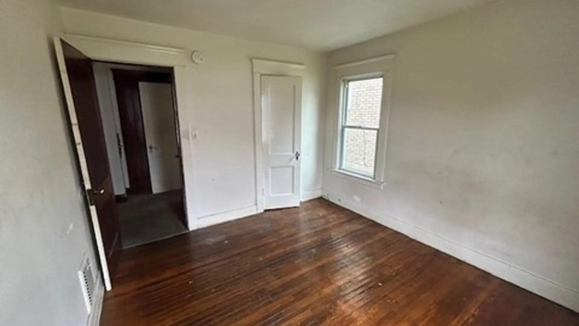 Property at 487 E Amherst Street, Buffalo, NY 14215 5