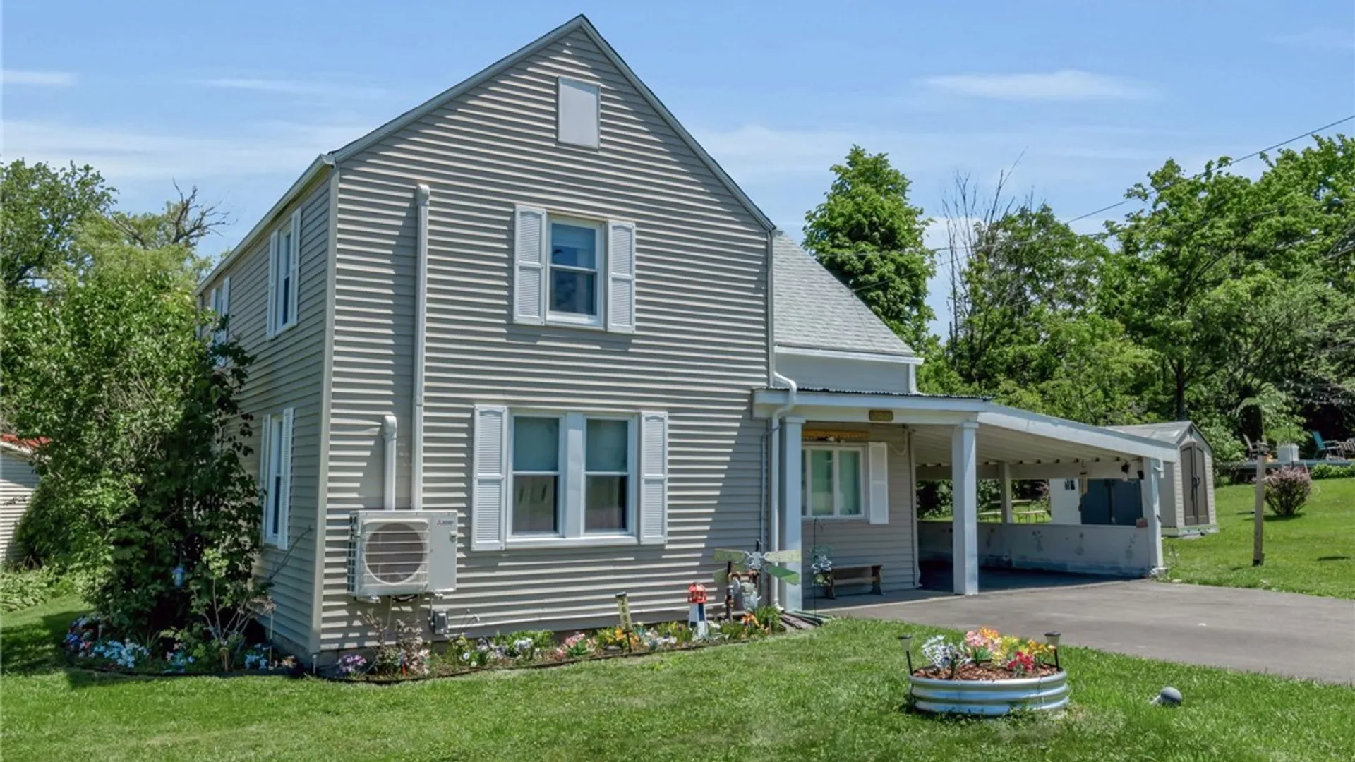 Property at 2688 Ferndale Avenue, Hamburg, NY 14075 2