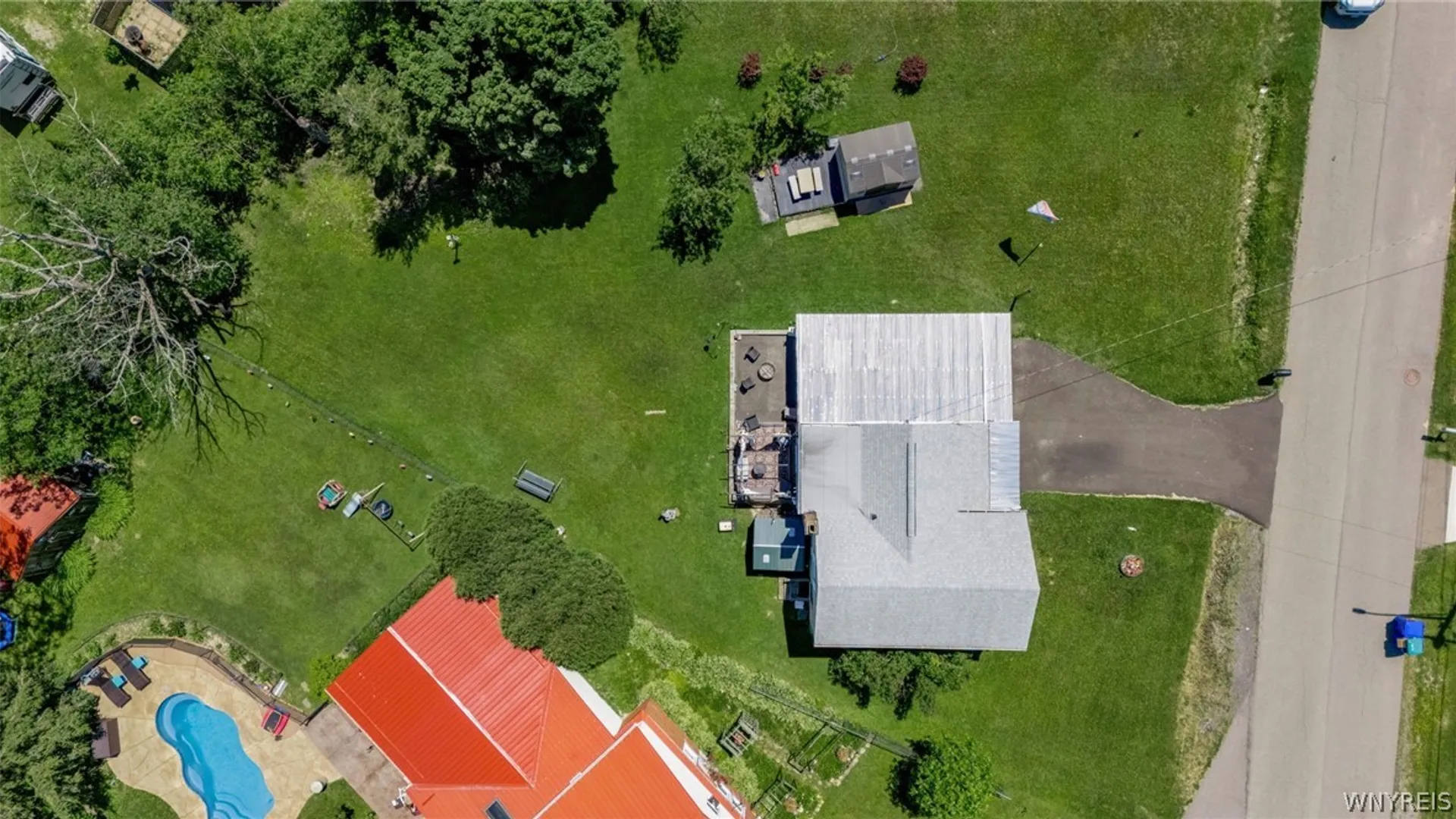 Property at 2688 Ferndale Avenue, Hamburg, NY 14075 33