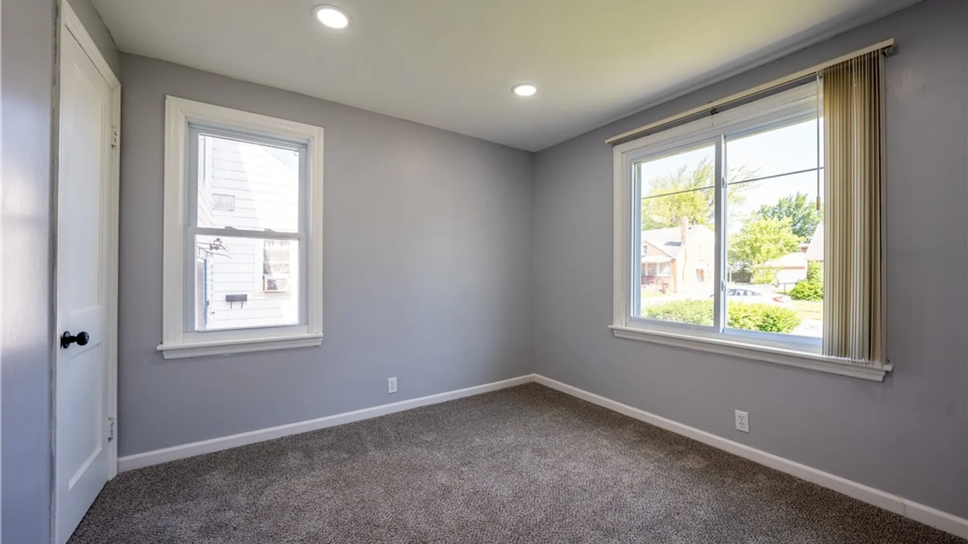 Property at 19 Wellworth Place, Cheektowaga, NY 14225 16