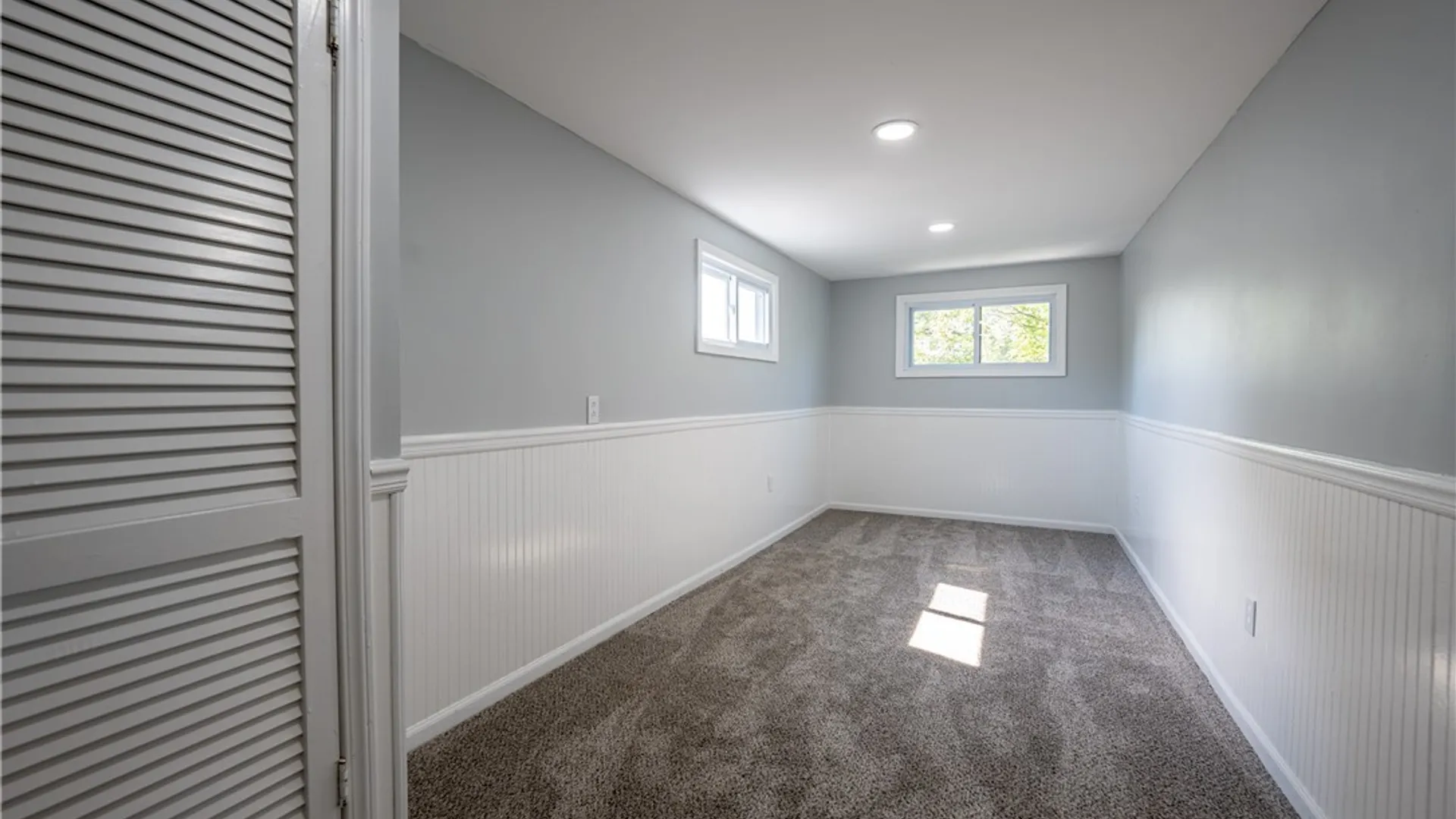 Property at 19 Wellworth Place, Cheektowaga, NY 14225 27