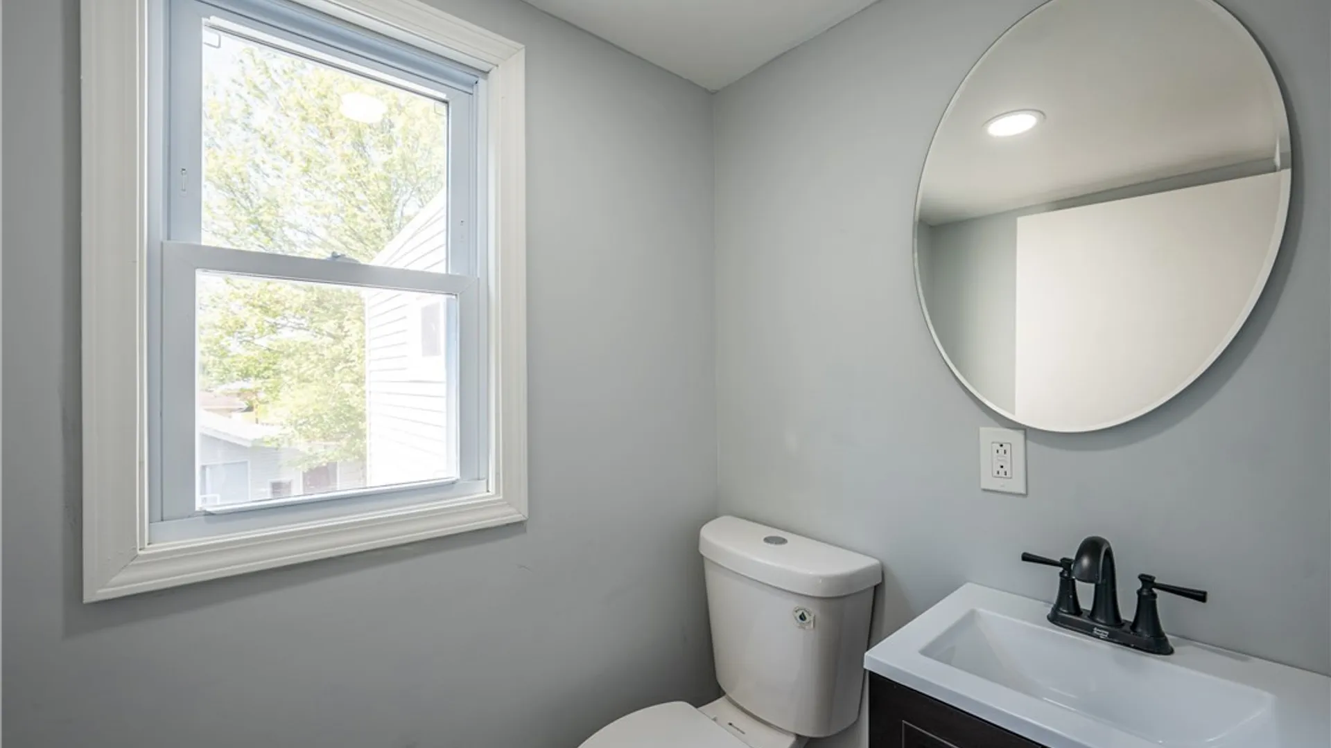 Property at 19 Wellworth Place, Cheektowaga, NY 14225 29