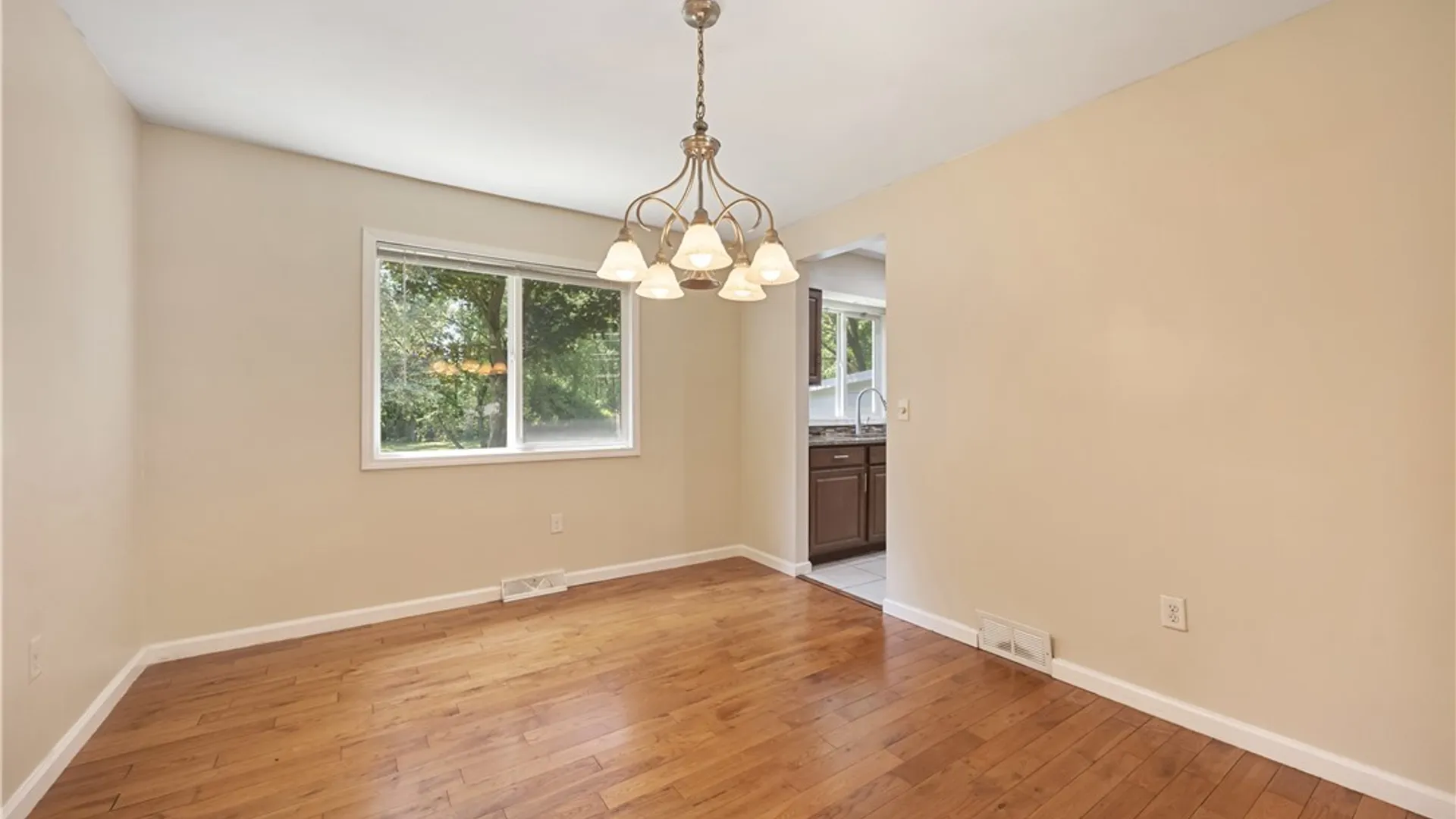 Property at 204 Donlin Drive, Salina, NY 13088 17