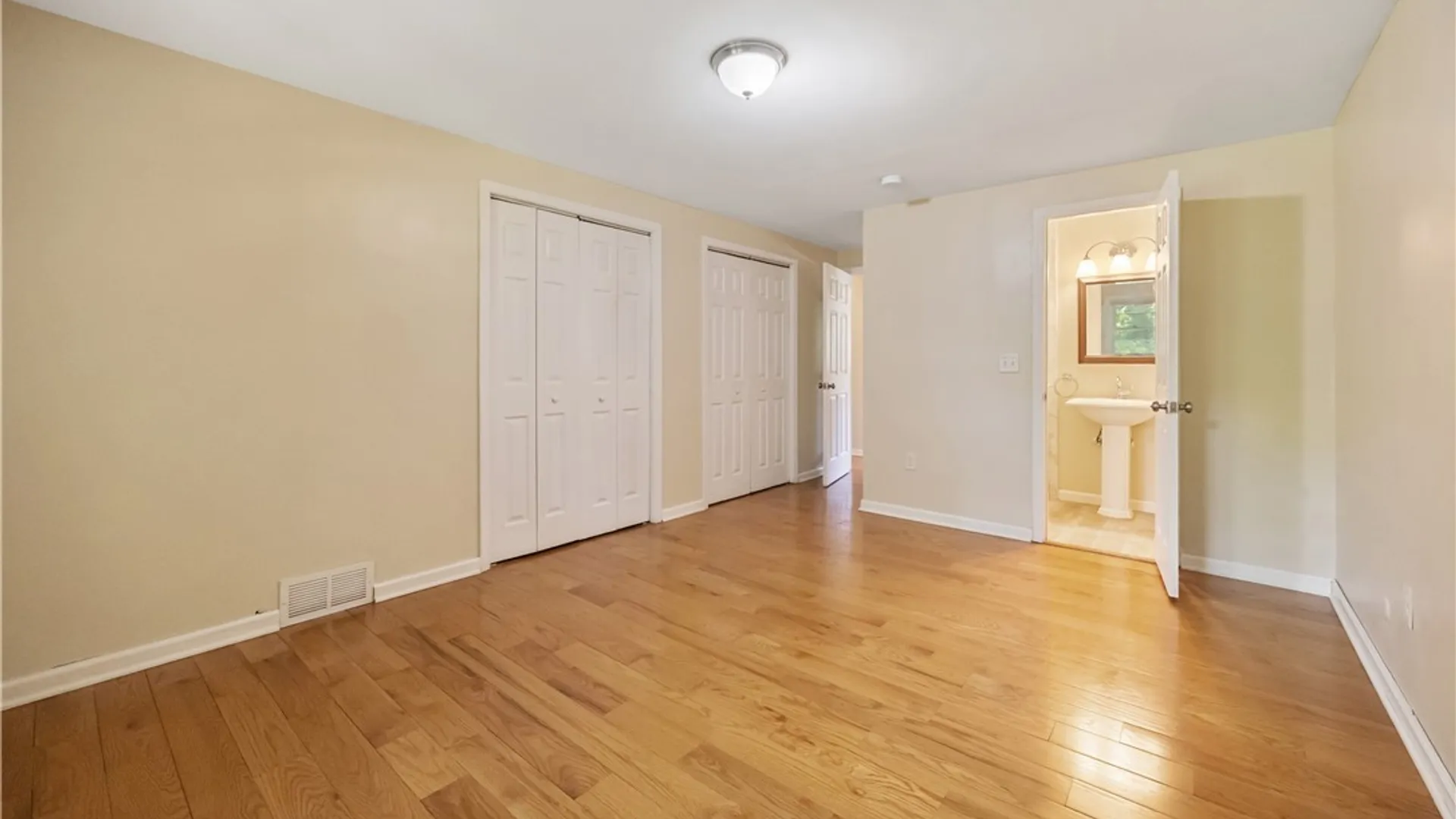 Property at 204 Donlin Drive, Salina, NY 13088 20