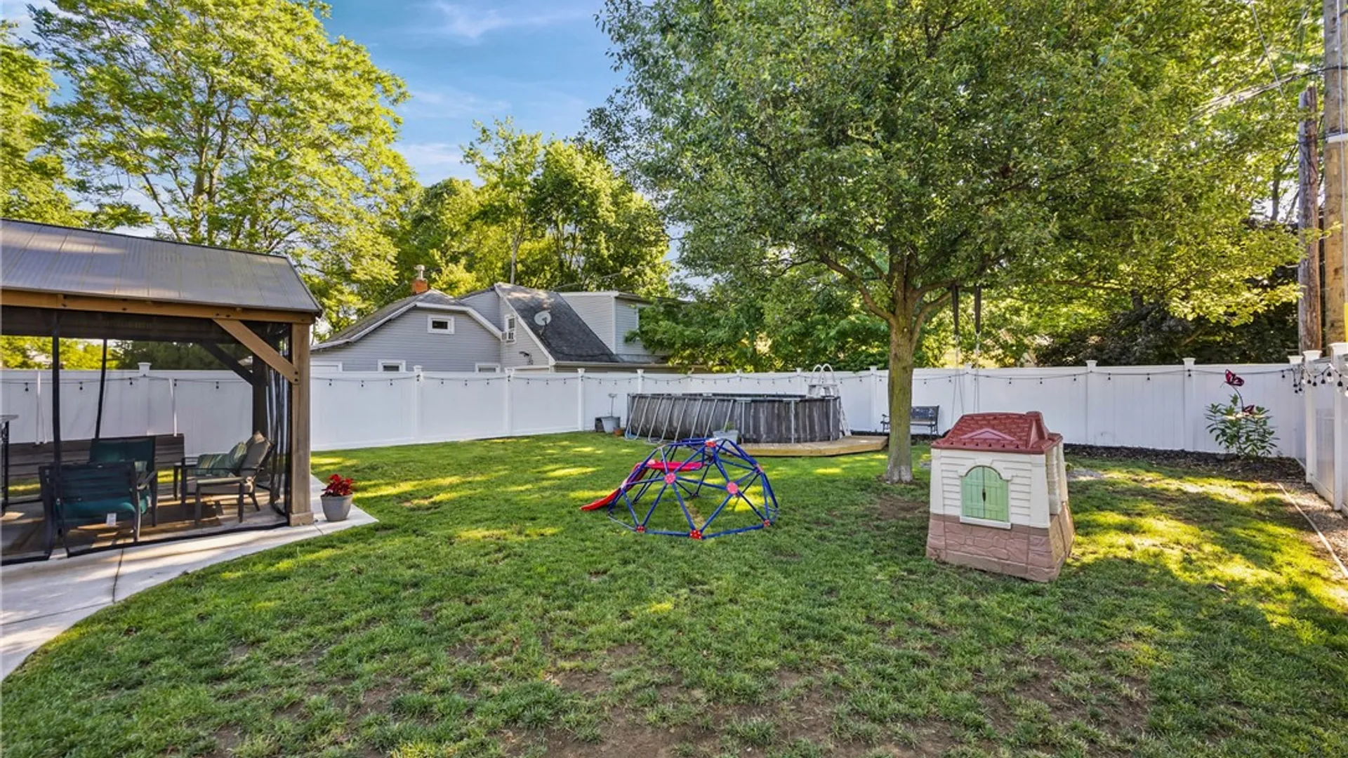 Property at 146 Willowbrook Road, Greece, NY 14616 42