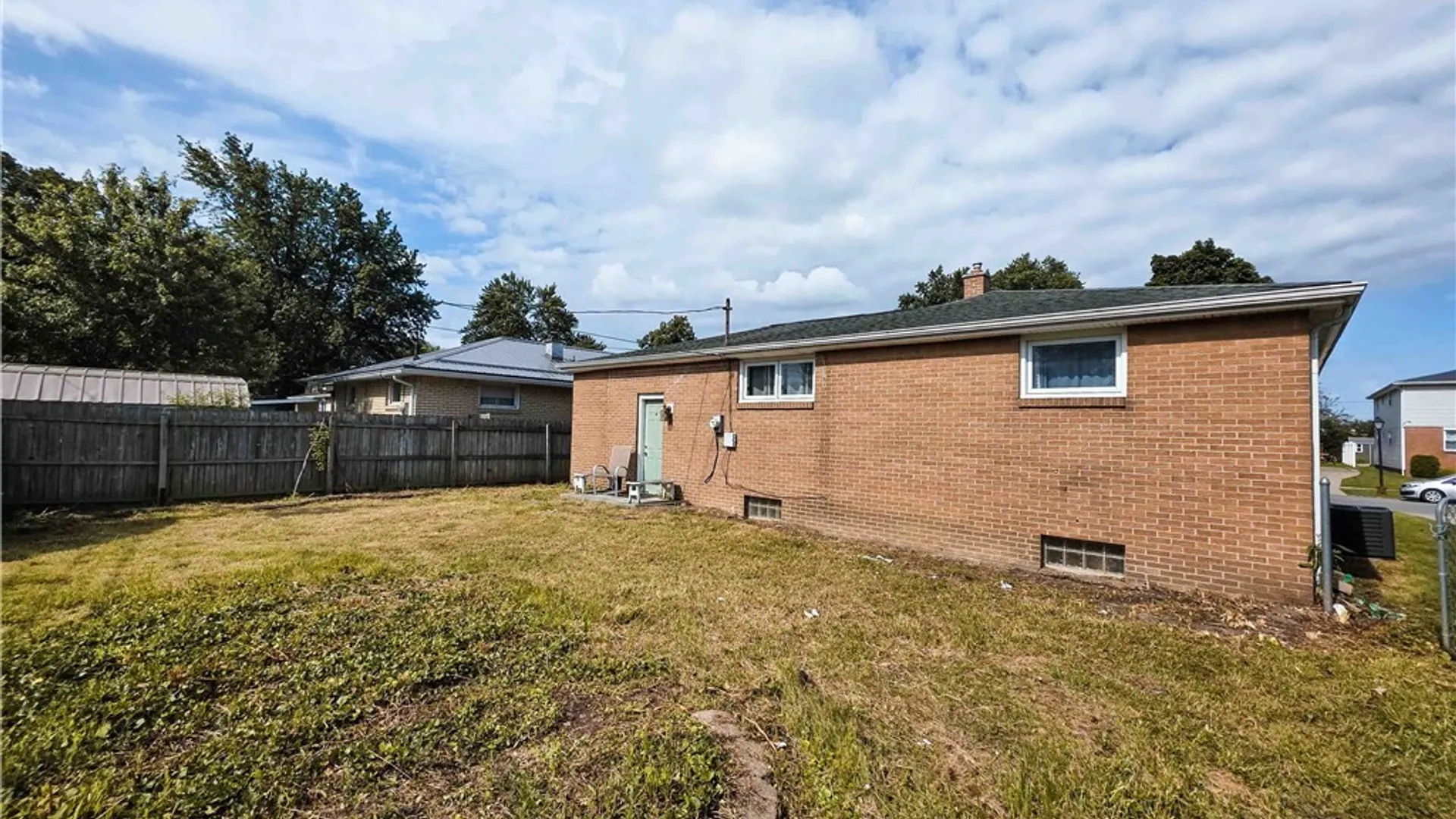 Property at 45 Fairelm Lane, Cheektowaga, NY 14227 16