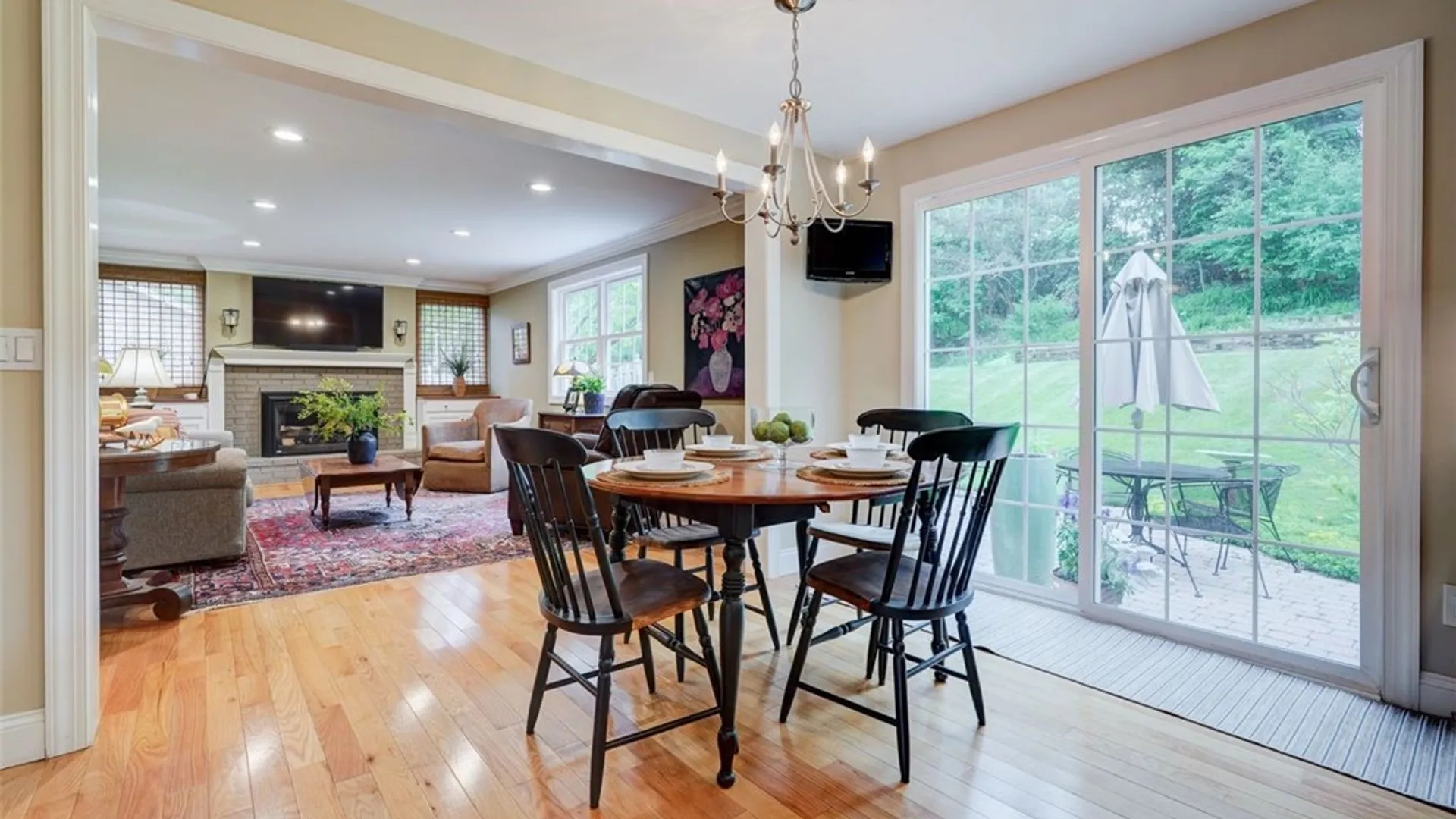 Property at 18 Concord Drive, Pittsford, NY 14534 11