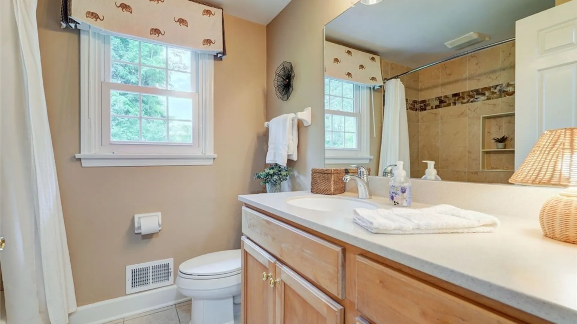 Property at 18 Concord Drive, Pittsford, NY 14534 24