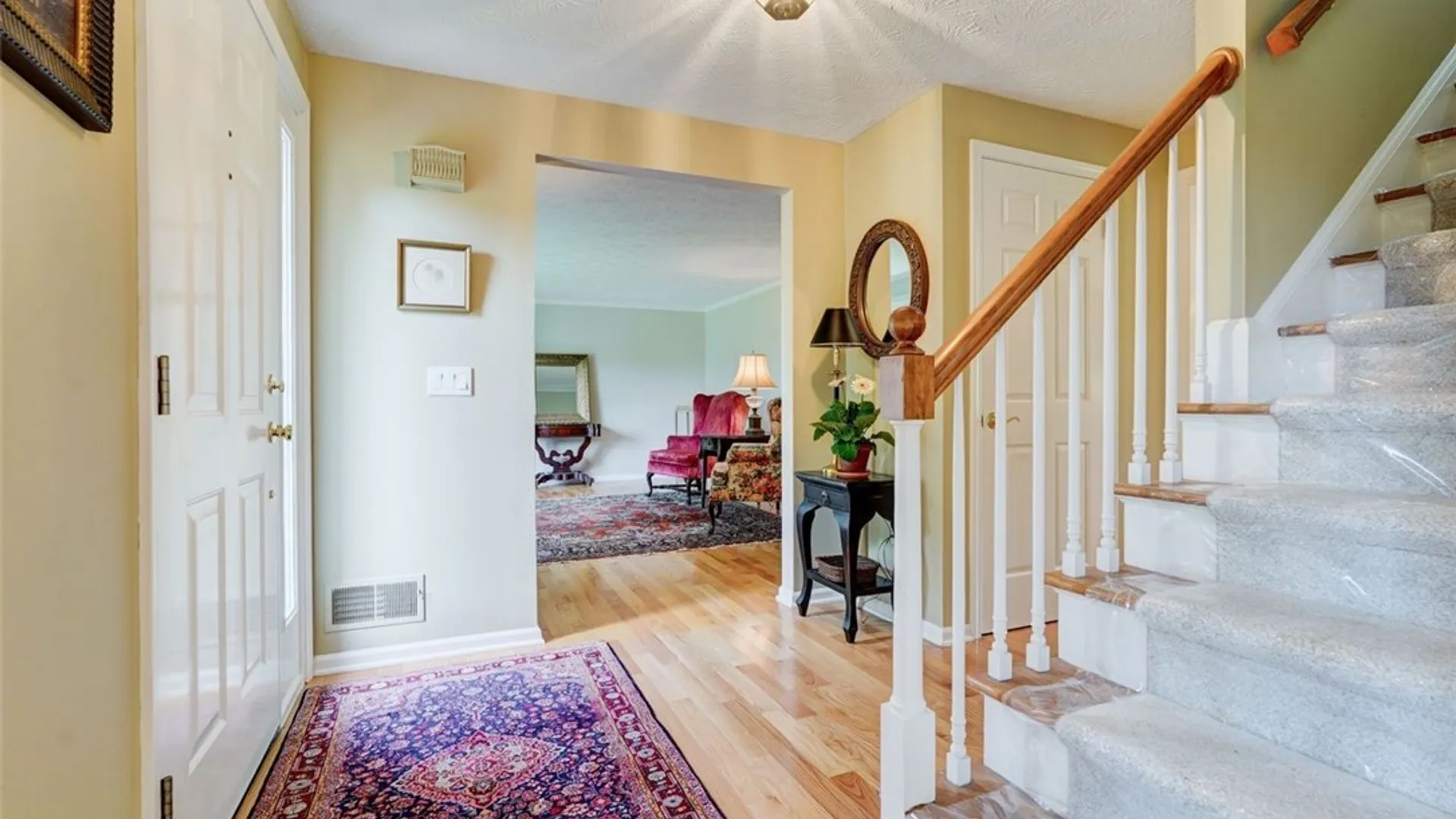 Property at 18 Concord Drive, Pittsford, NY 14534 4