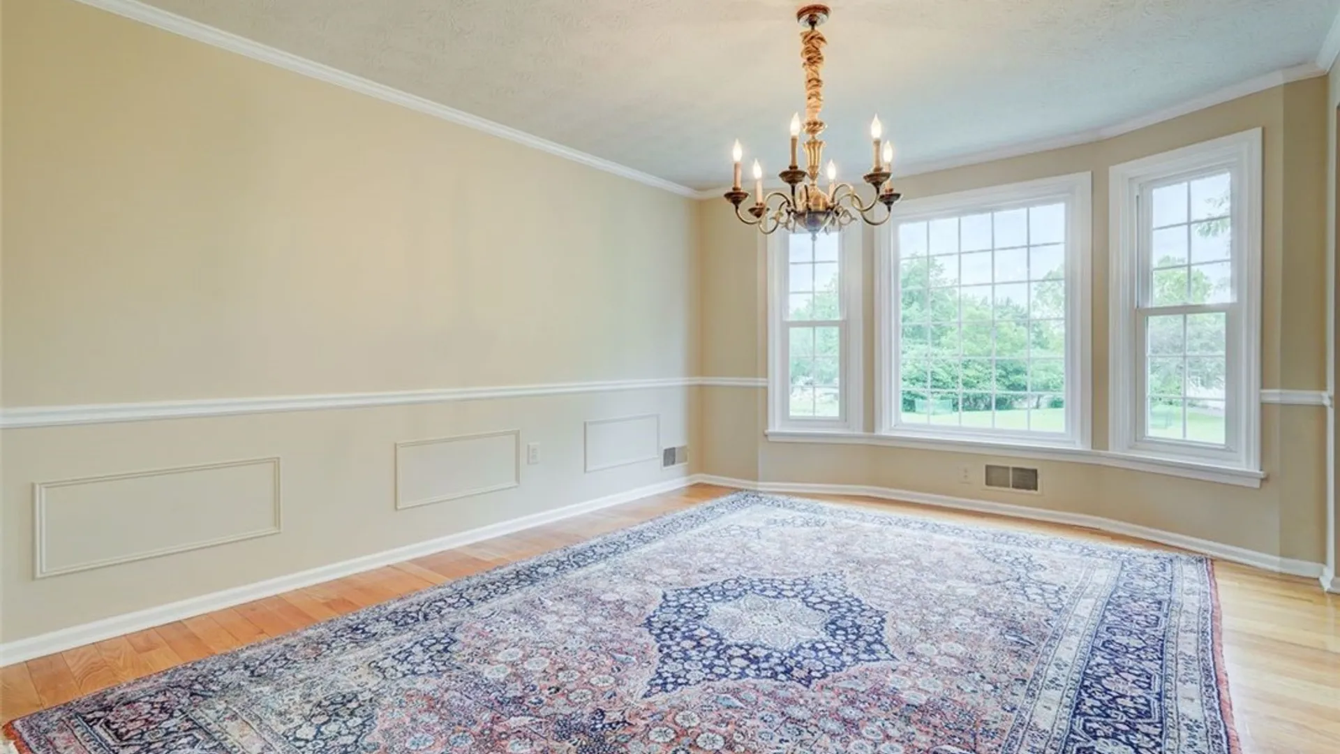 Property at 18 Concord Drive, Pittsford, NY 14534 8