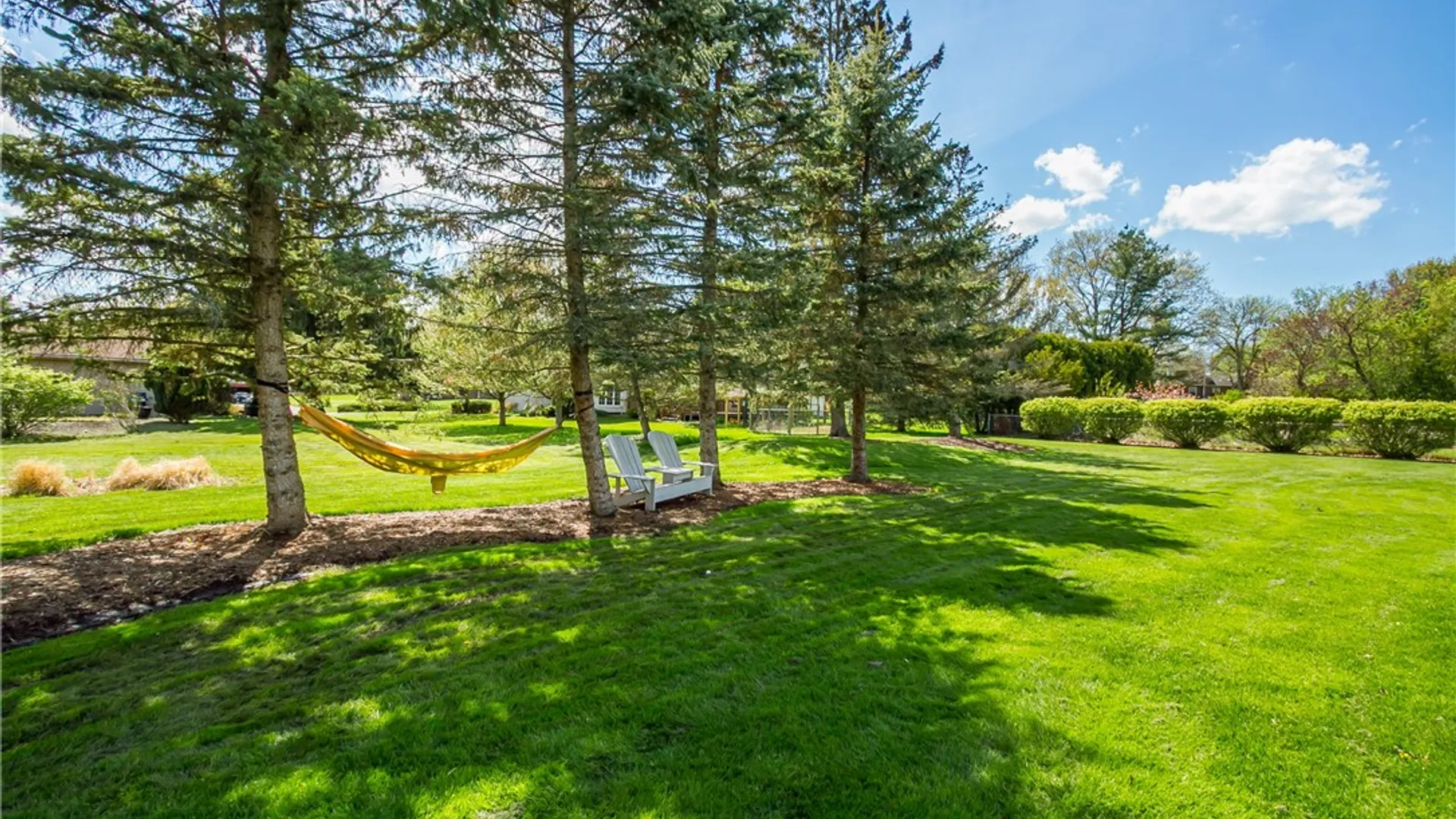 Property at 10 Fenimore Drive, Pittsford, NY 14534 35