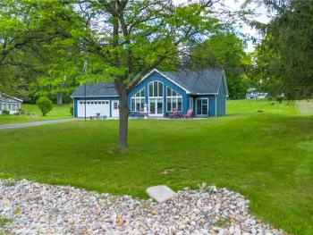 Property at 714 White Springs Dr, Geneva Town, NY 14456