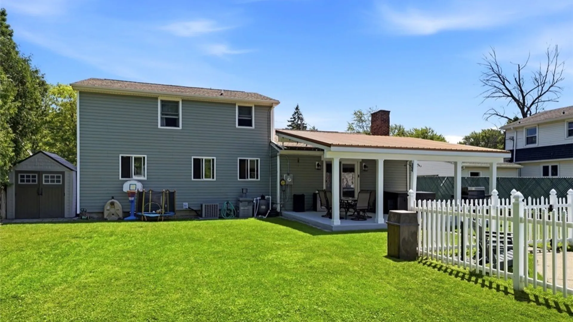 Property at 391 Sunset Drive, Hamburg, NY 14075 9