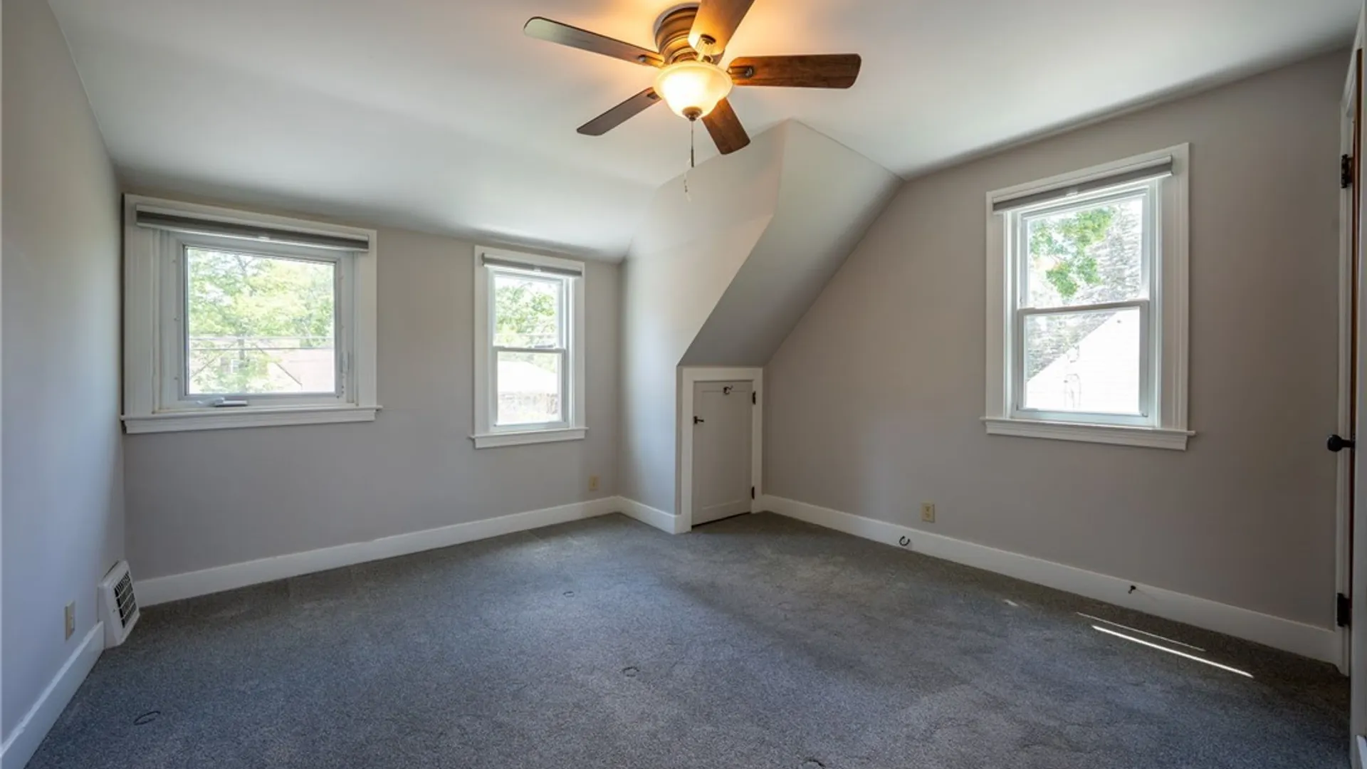 Property at 26 Brundage Avenue, North Tonawanda, NY 14120 9