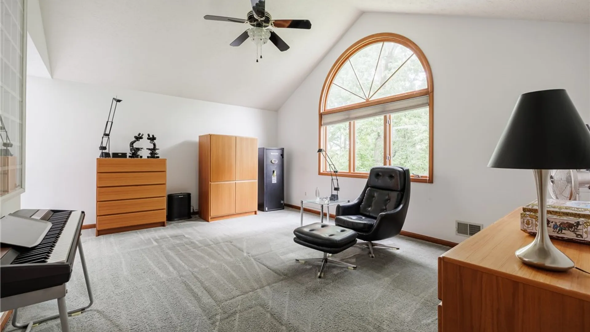 Property at 37 Freshfield, Perinton, NY 14450 21