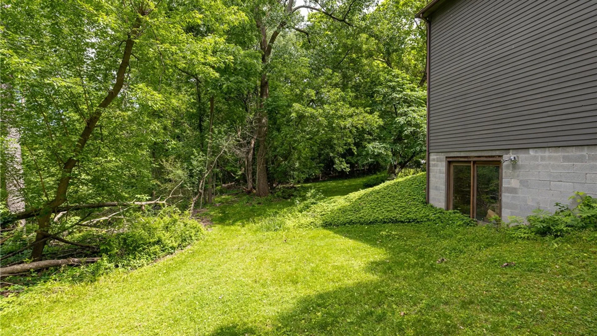 Property at 37 Freshfield, Perinton, NY 14450 41