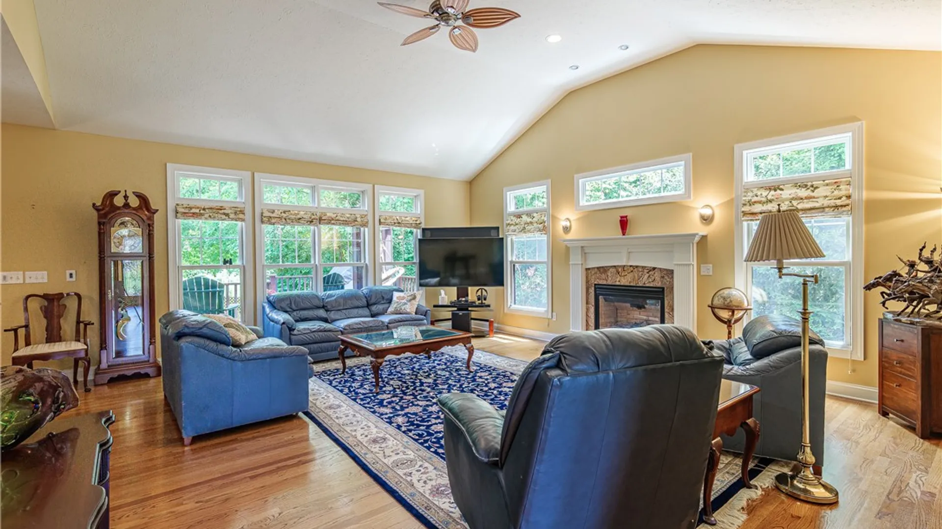 Property at 23 Timber Glen, Penfield, NY 14526 16