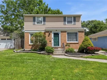 Property at 16 Paramount Parkway, Tonawanda, NY 14223