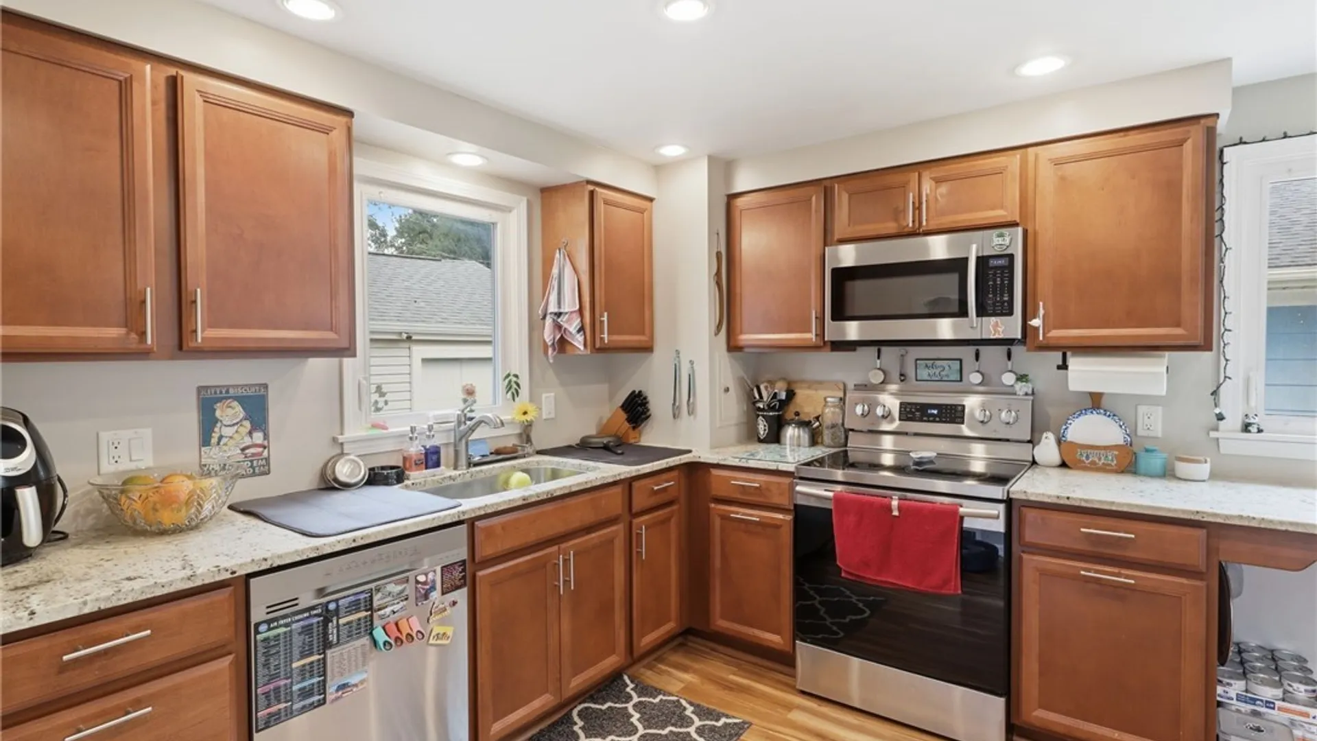 Property at 16 Paramount Parkway, Tonawanda, NY 14223 8