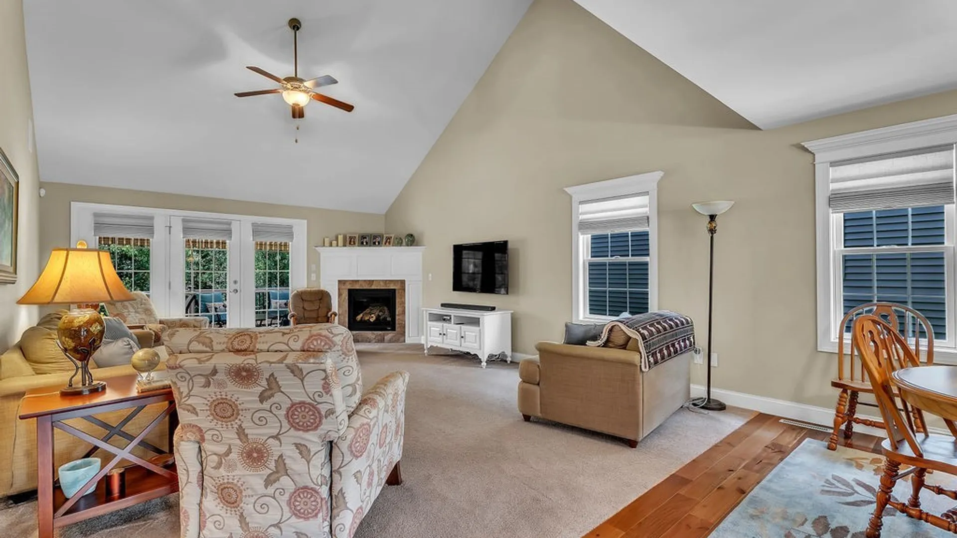 Property at 13 Logan Lane, Lancaster, NY 14086 11