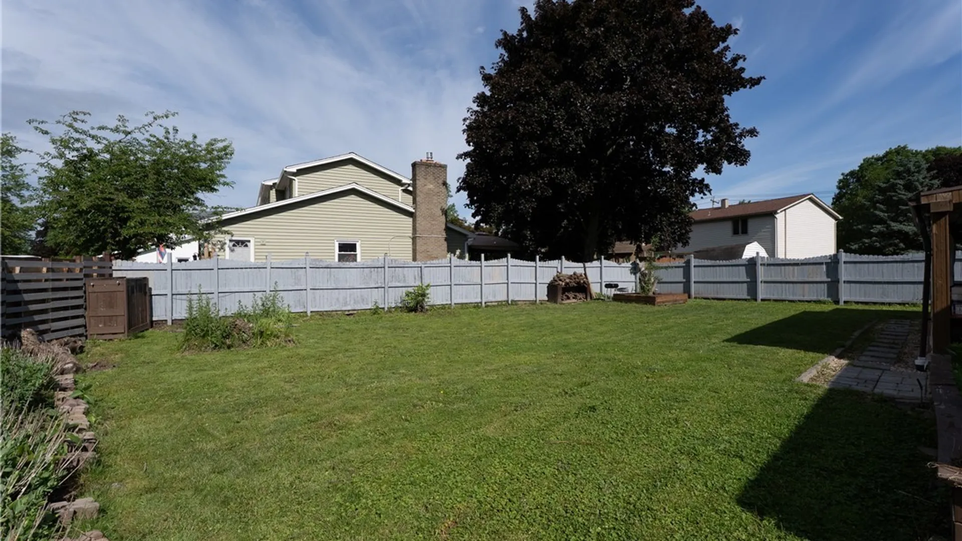 Property at 12 Honorine Drive, Cheektowaga, NY 14043 45
