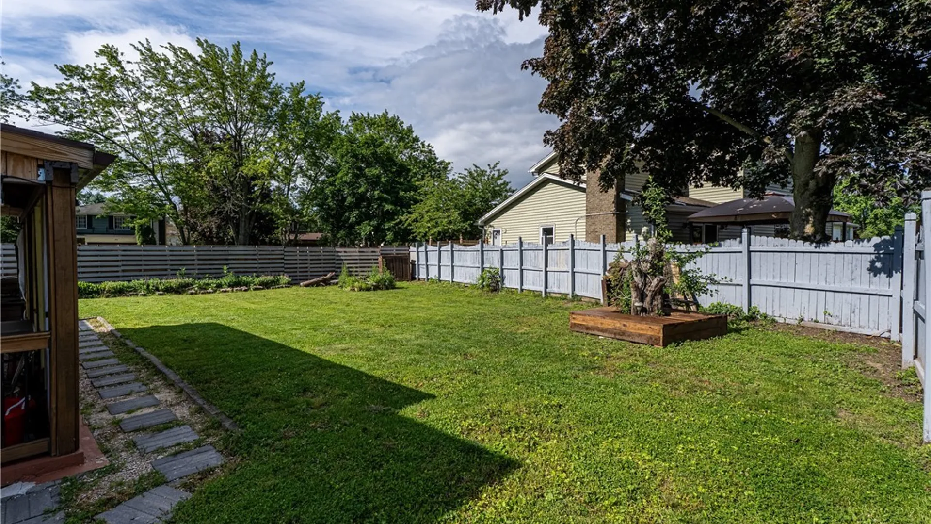 Property at 12 Honorine Drive, Cheektowaga, NY 14043 47