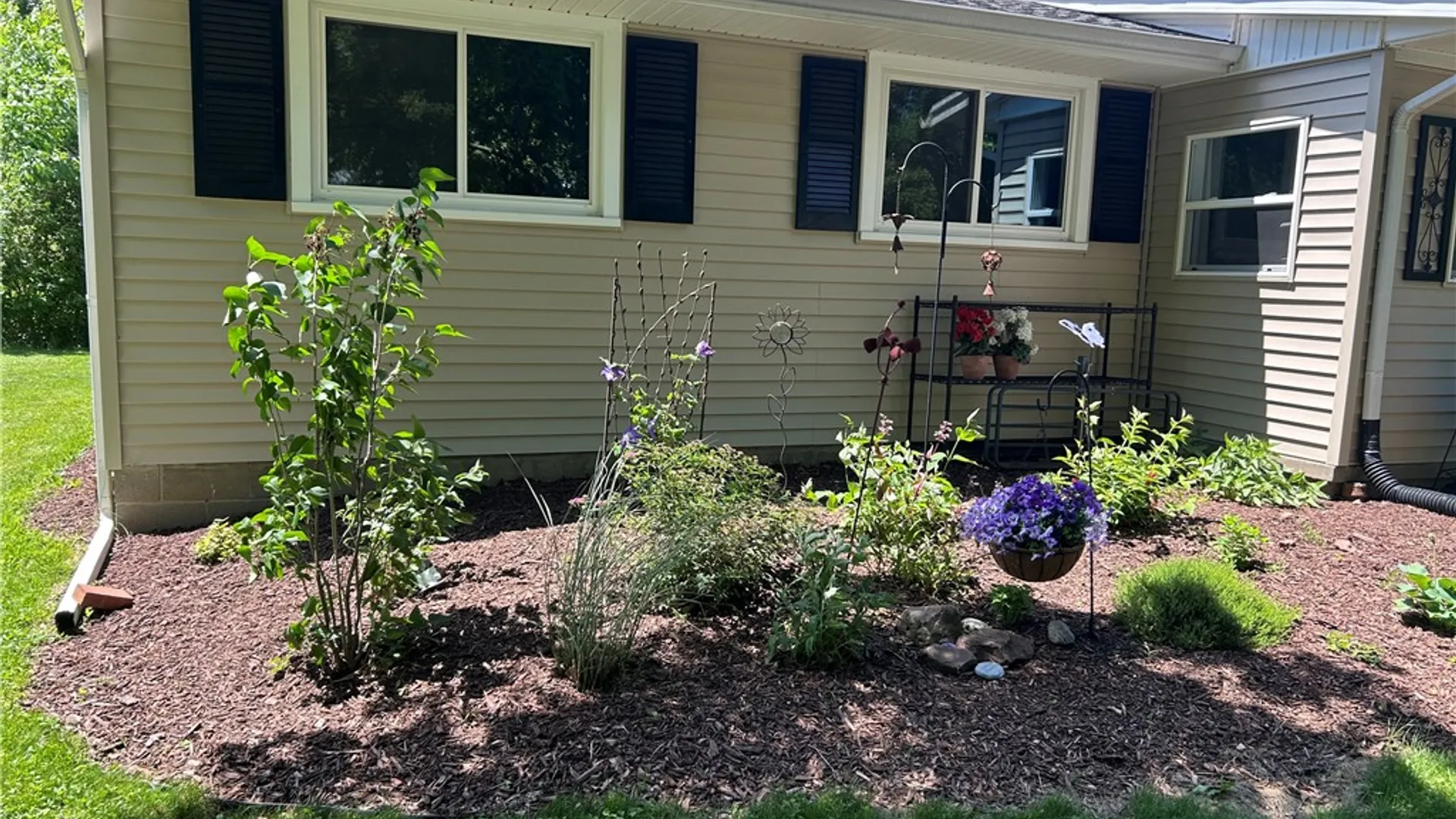 Property at 225 N Park Drive, Greece, NY 14612 2
