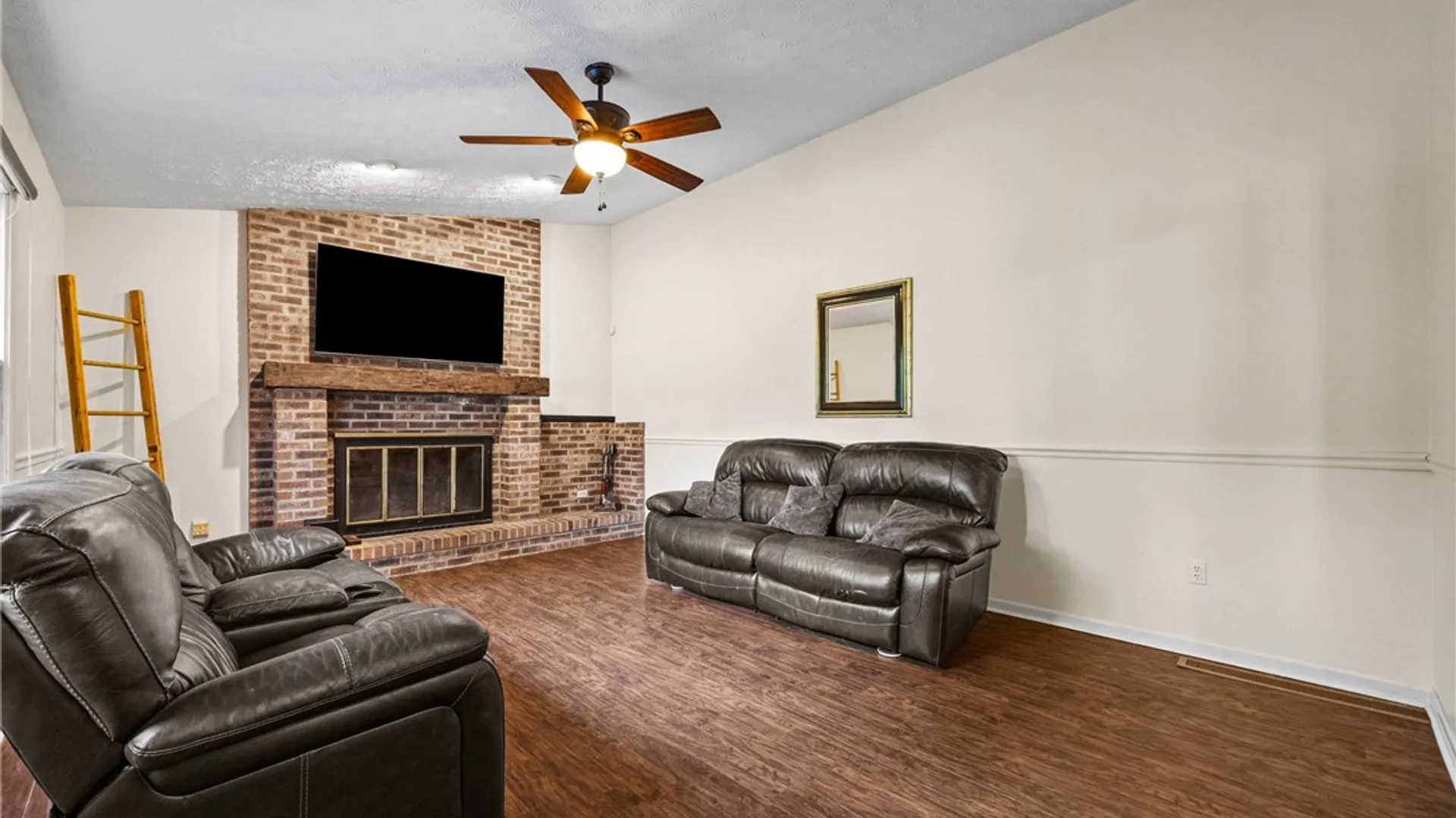 Property at 91 Guinevere Drive, Greece, NY 14626 20