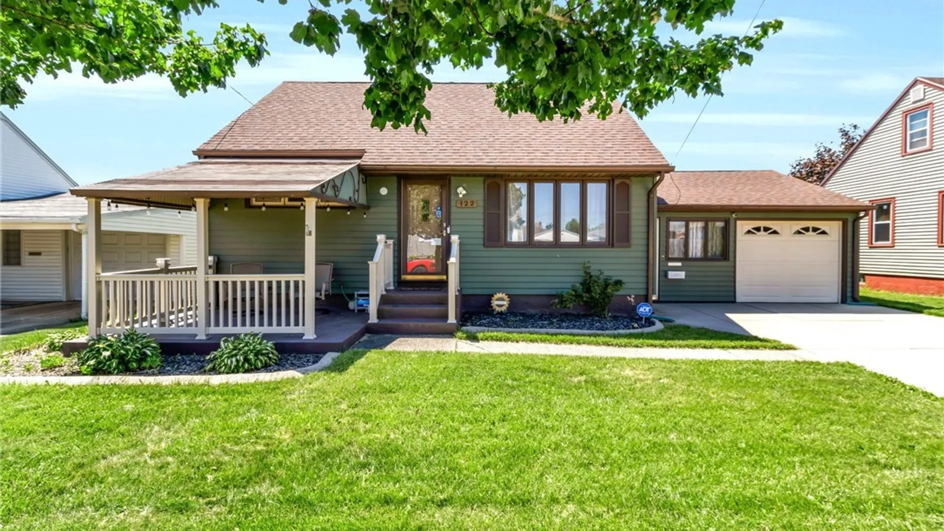 Property at 122 Currier Ave, Cheektowaga, NY 14212 2